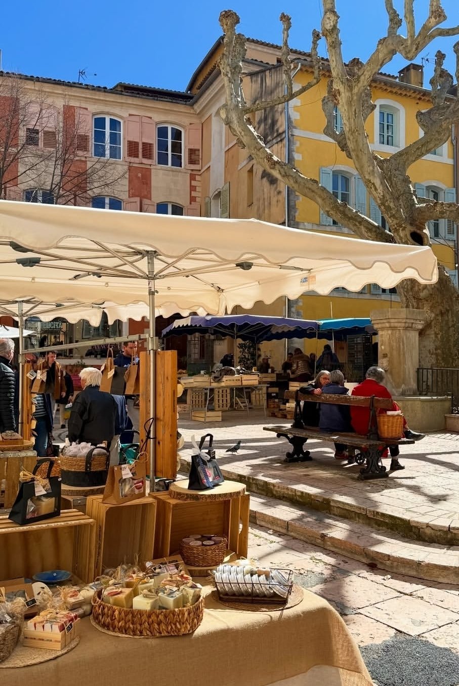 apt market day