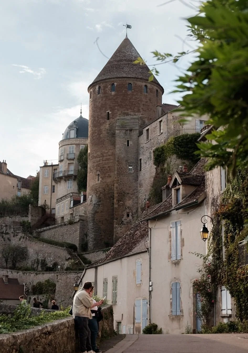 street view in Semur-en-Auxois