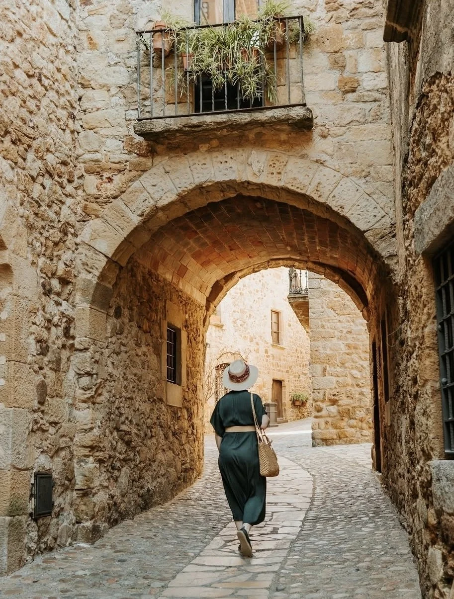 Can you visit Pals without a car? Yes. Here's exactly how I'd plan the trip.