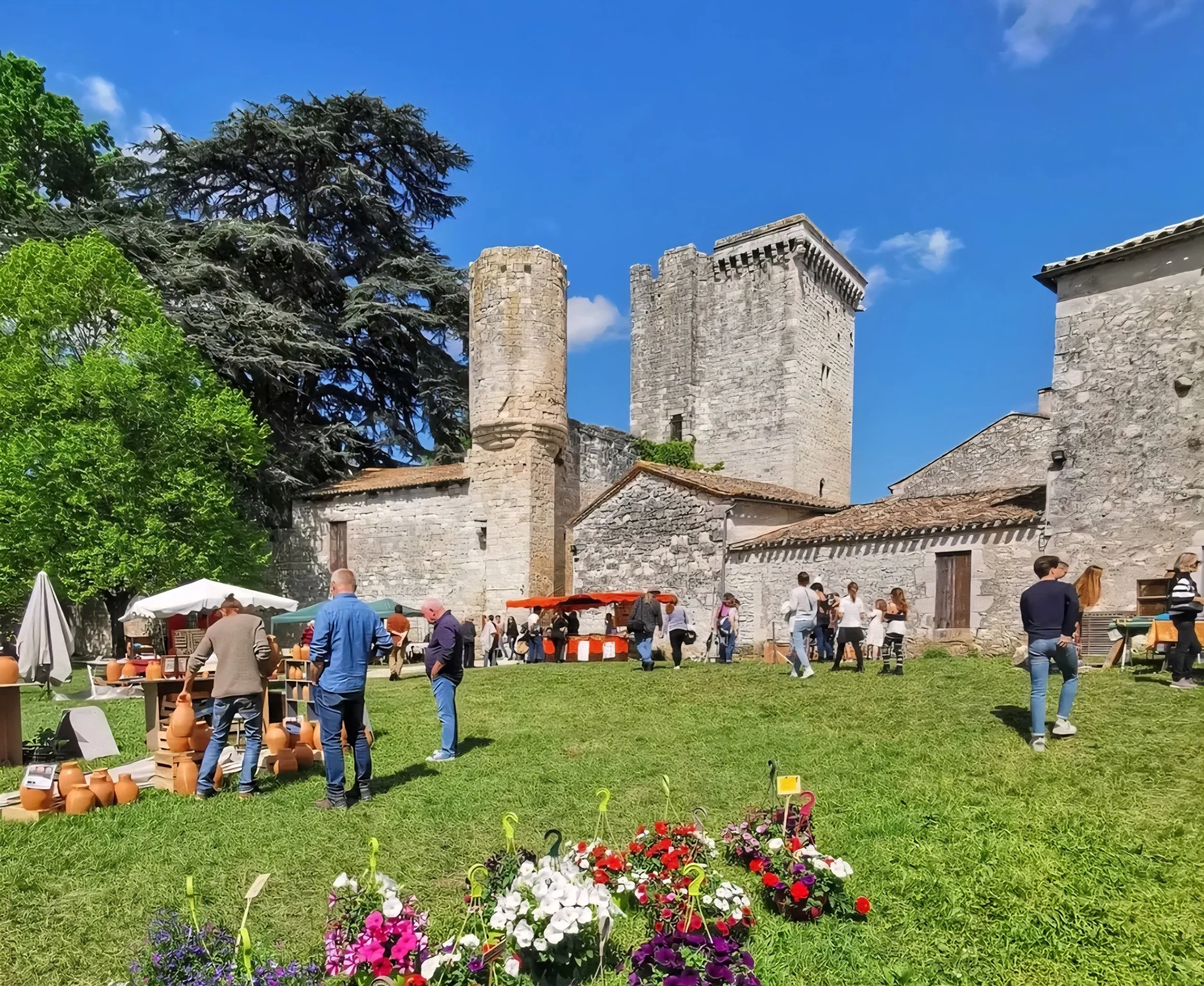 brocante in outdoor Dordogne