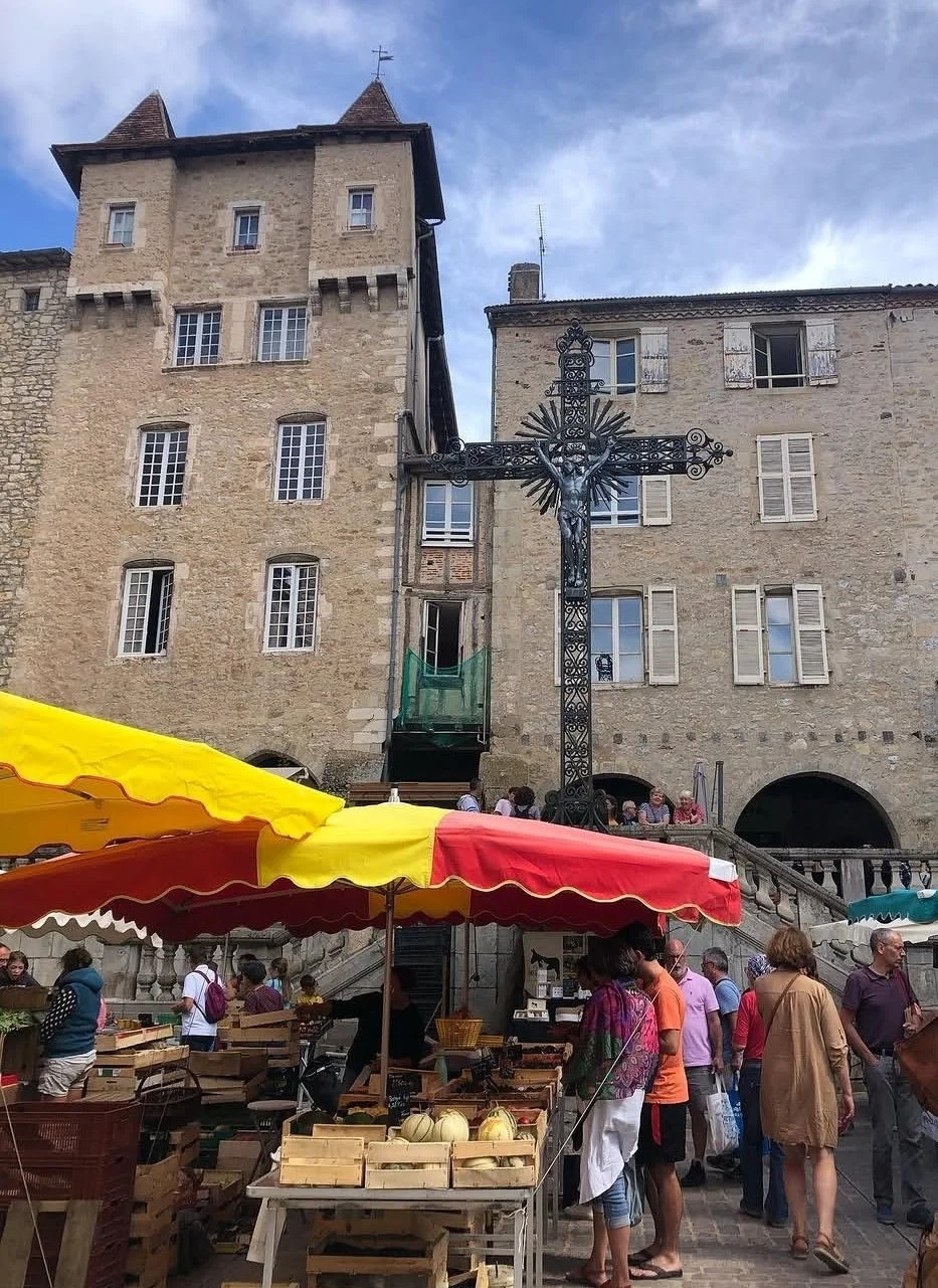 market stalls in Villefranche-de-Rouergue