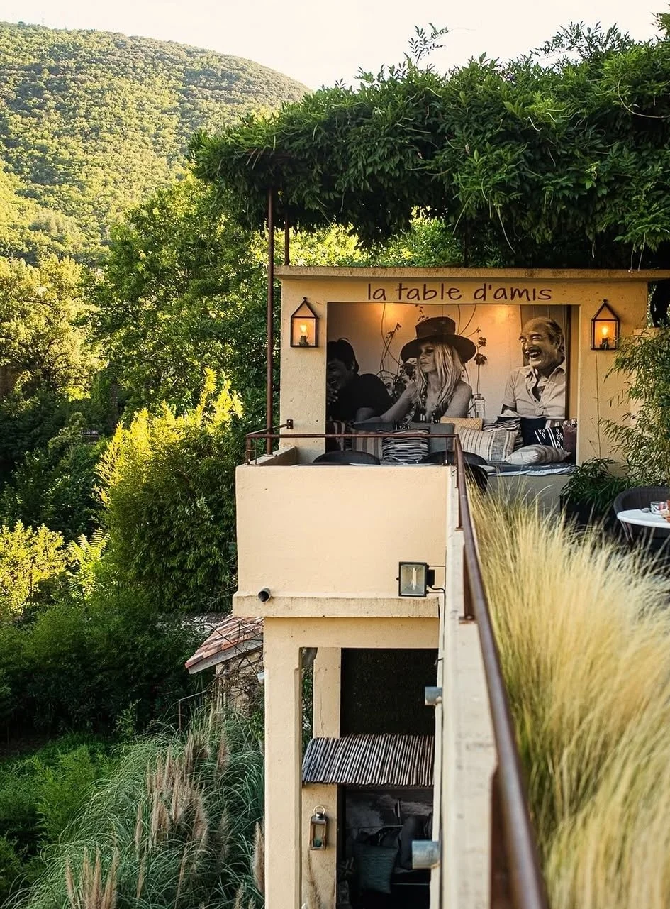 Olargues restaurant cliff