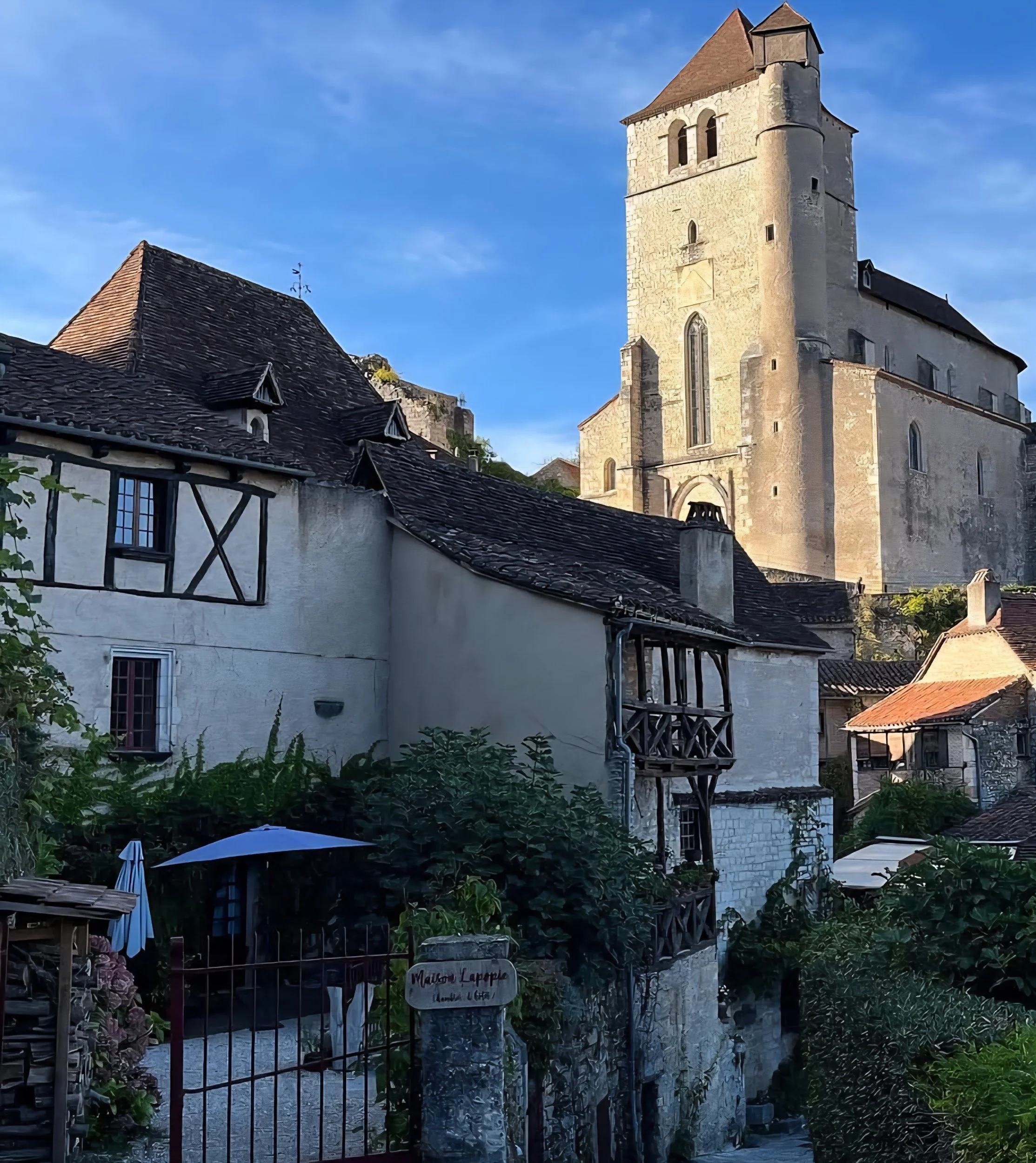 architecture in Saint-Cirq-Lapopie