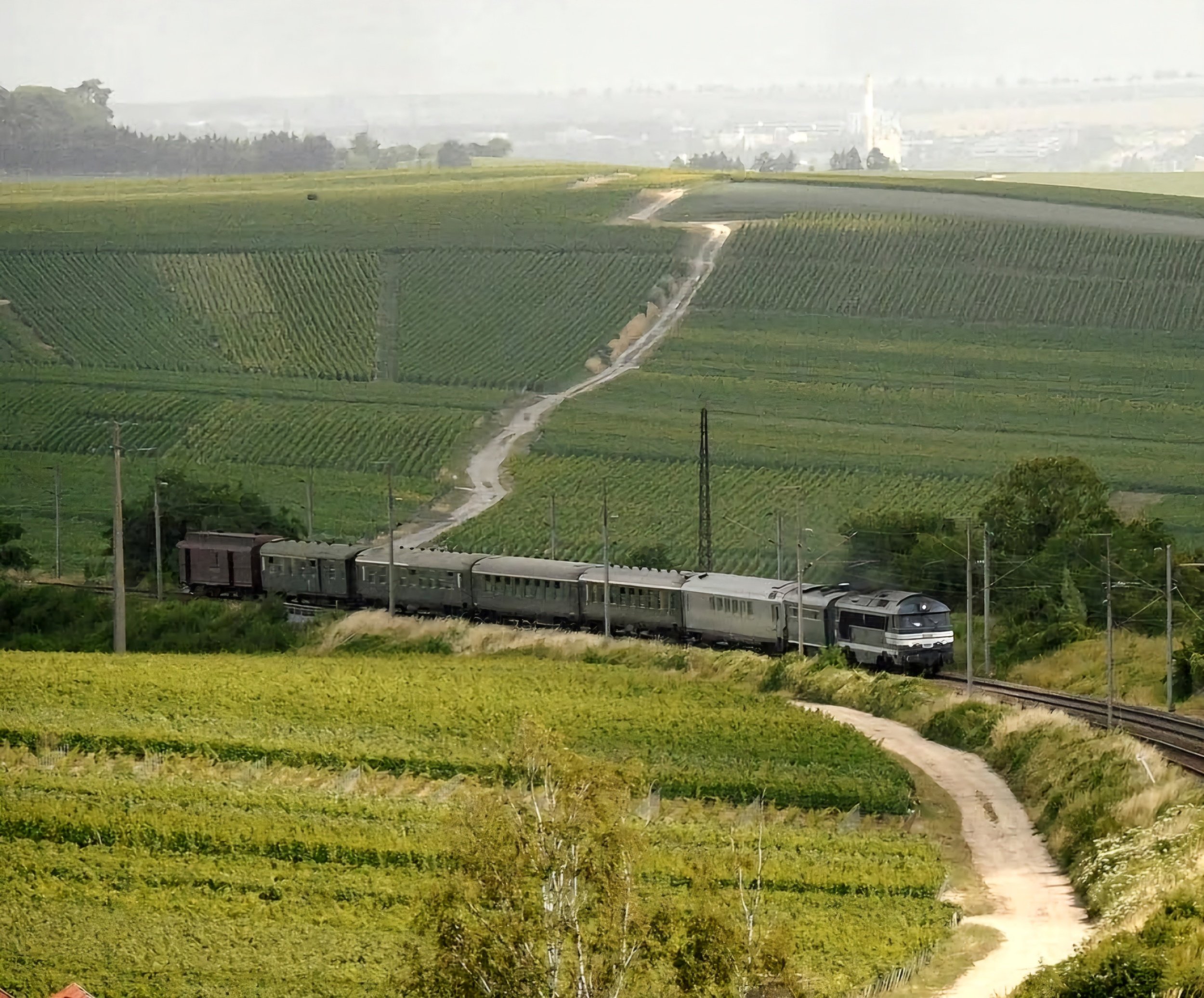 train in champagne