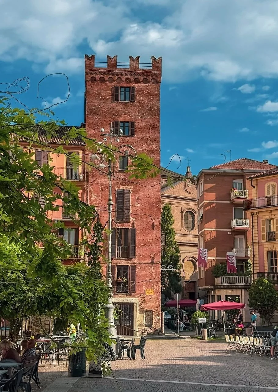 Alba town square