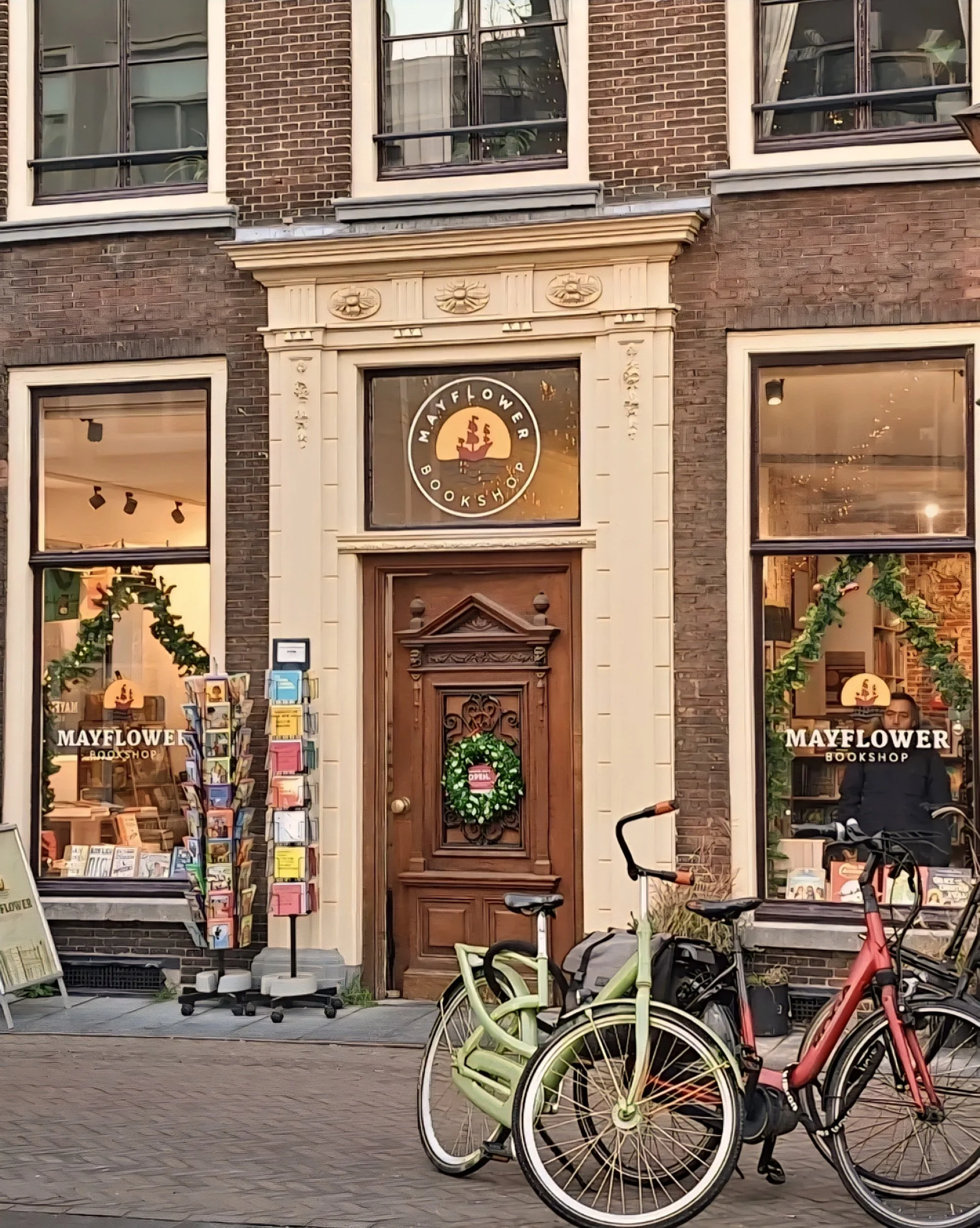 mayflower bookshop in leiden