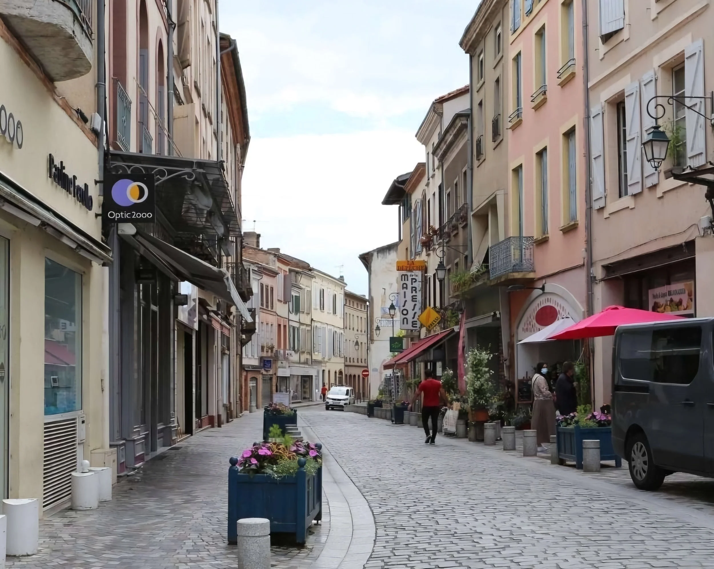 Moissac street