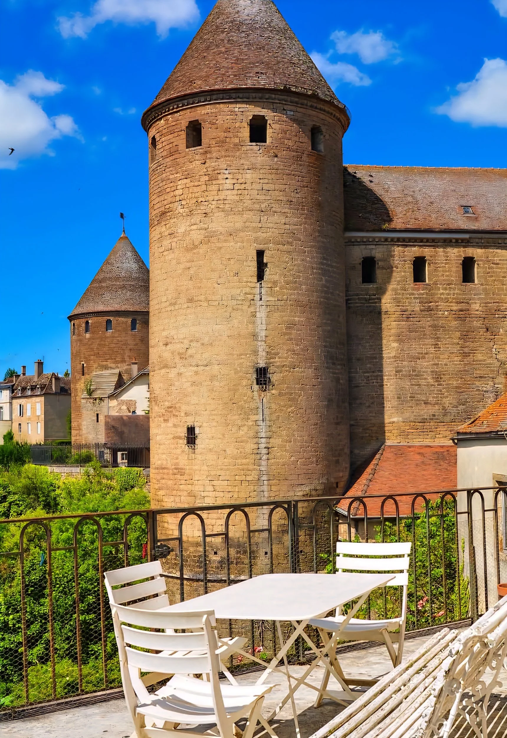 stay in Semur