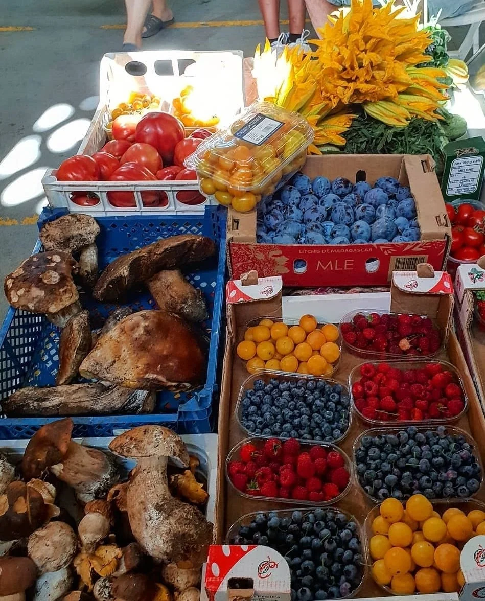autumn market in north italy