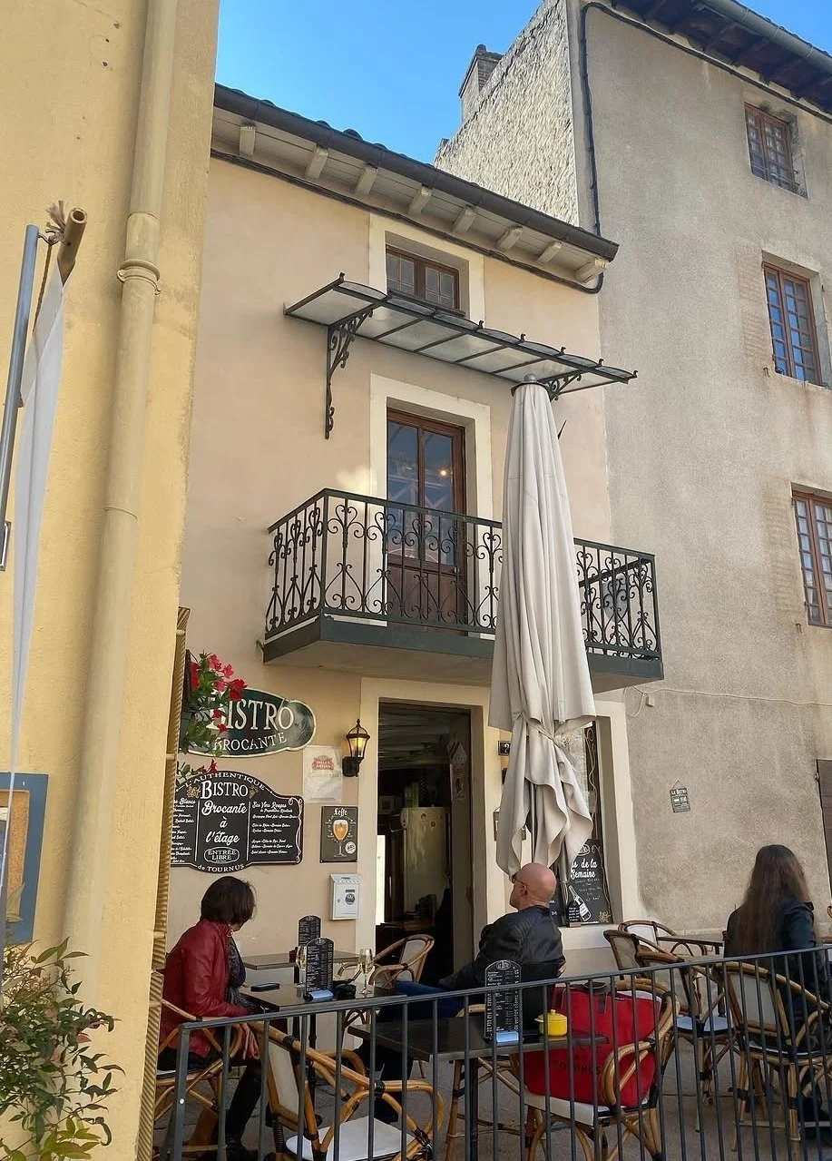 bistro in tournus