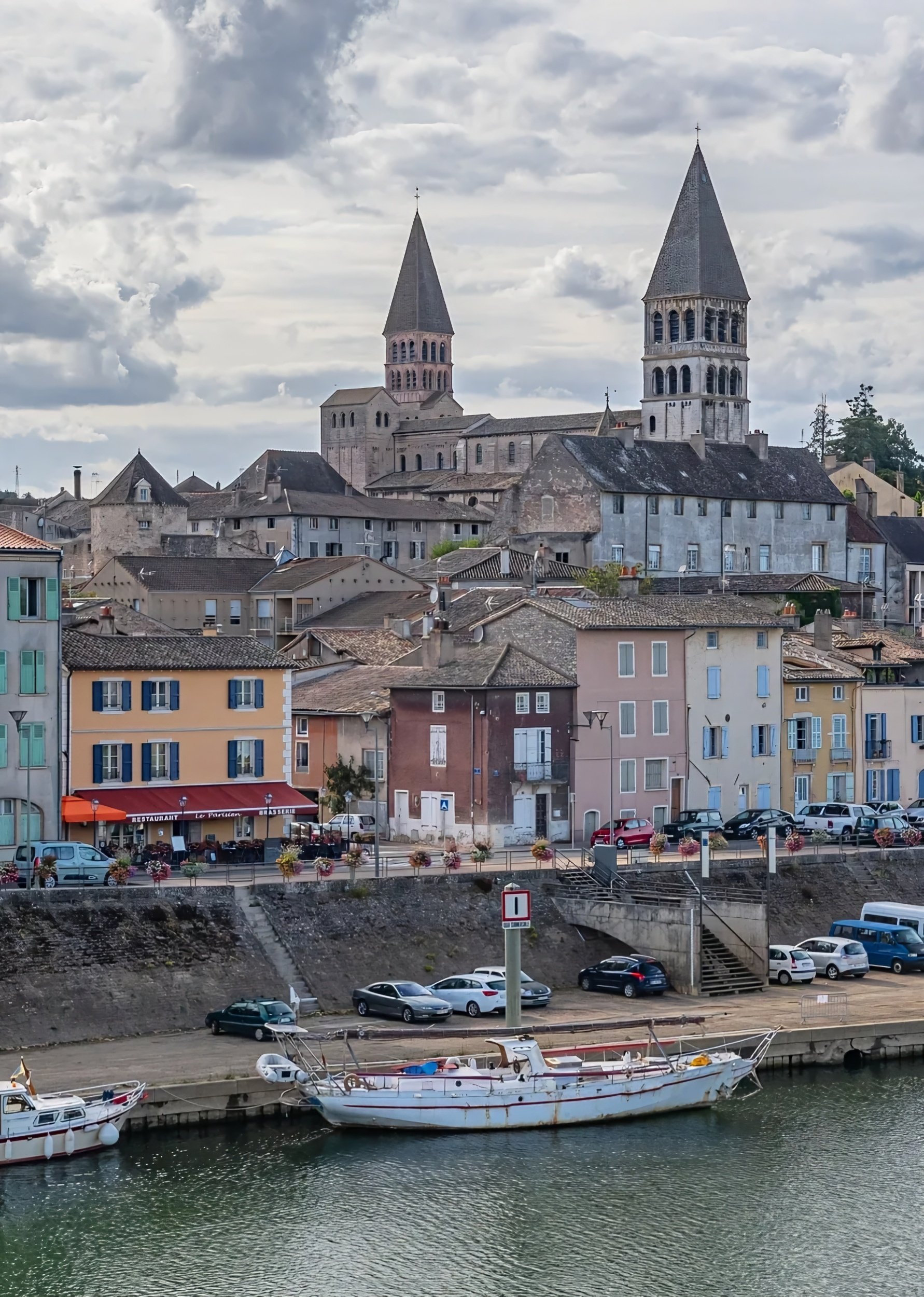 tournus view