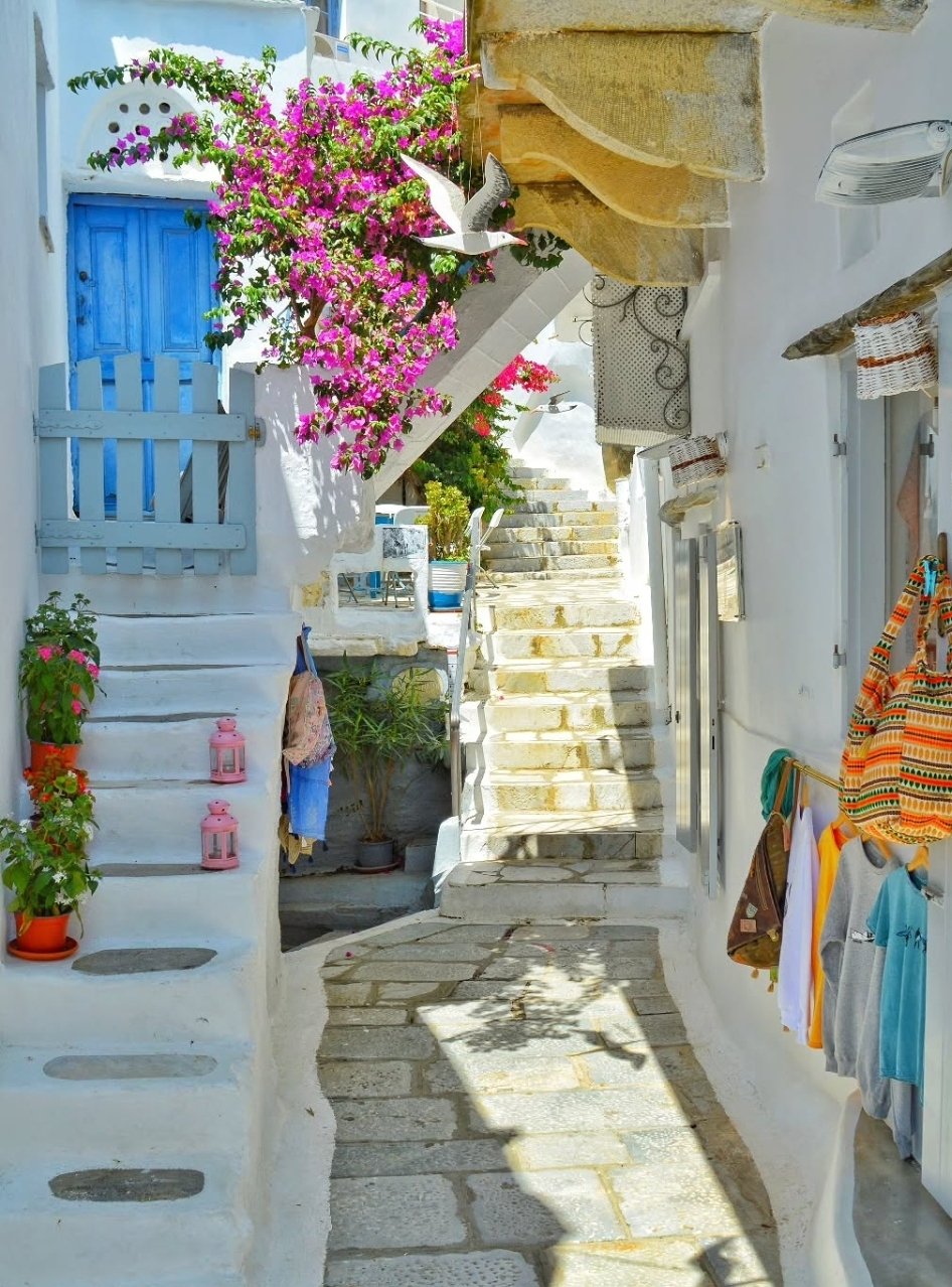Tinos street view