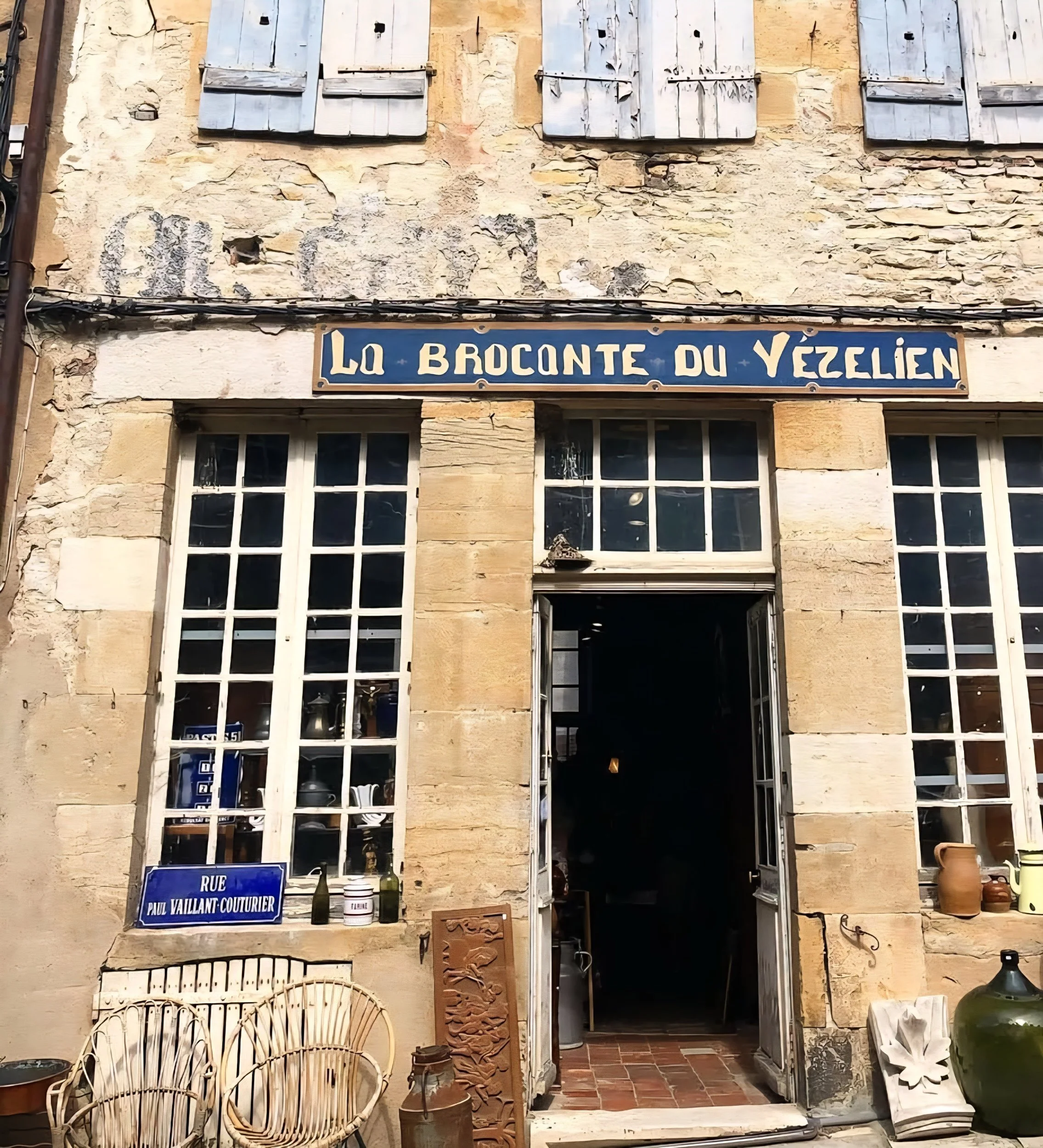 Vézelay brocante.jpg