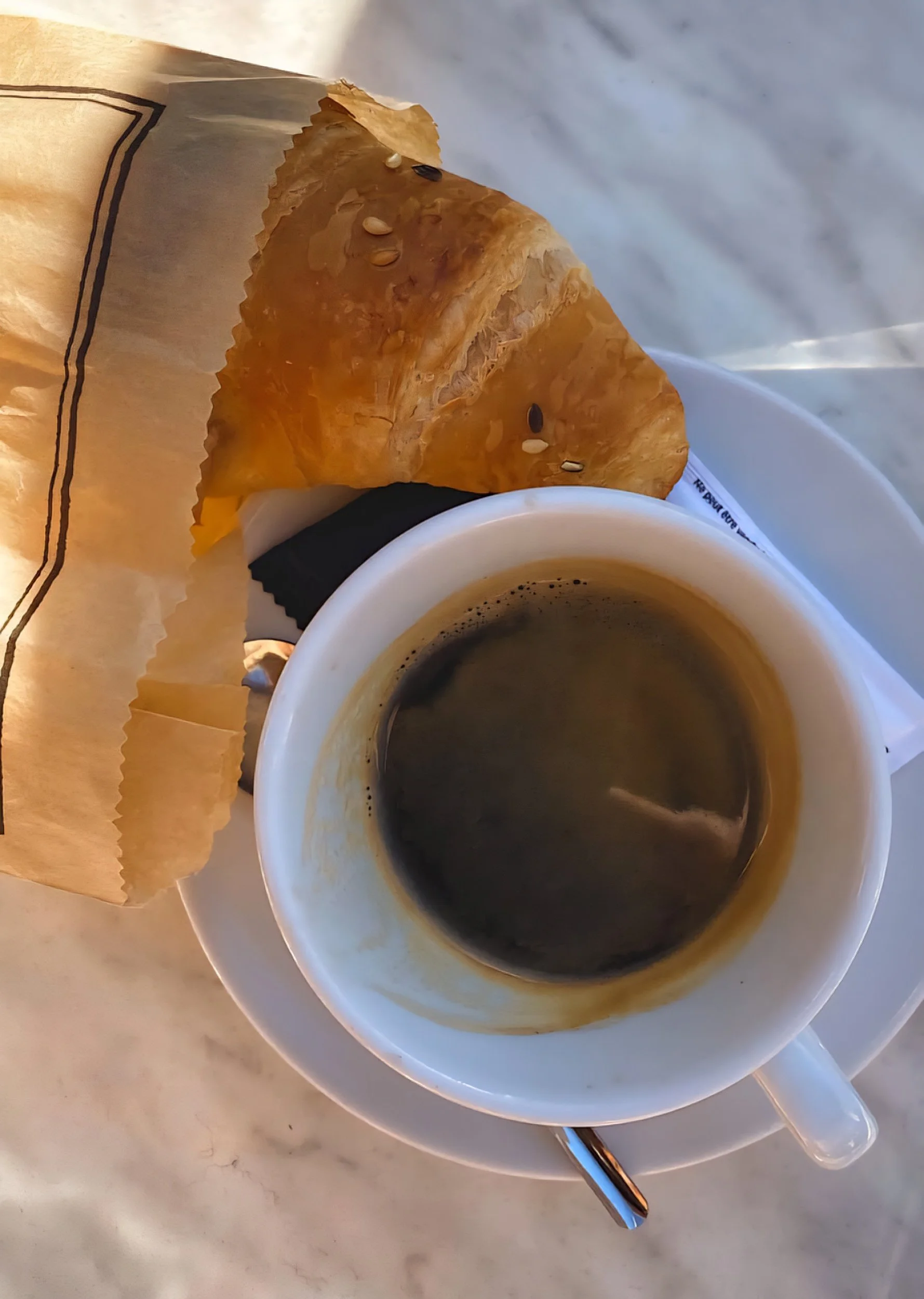 french brekfast at market