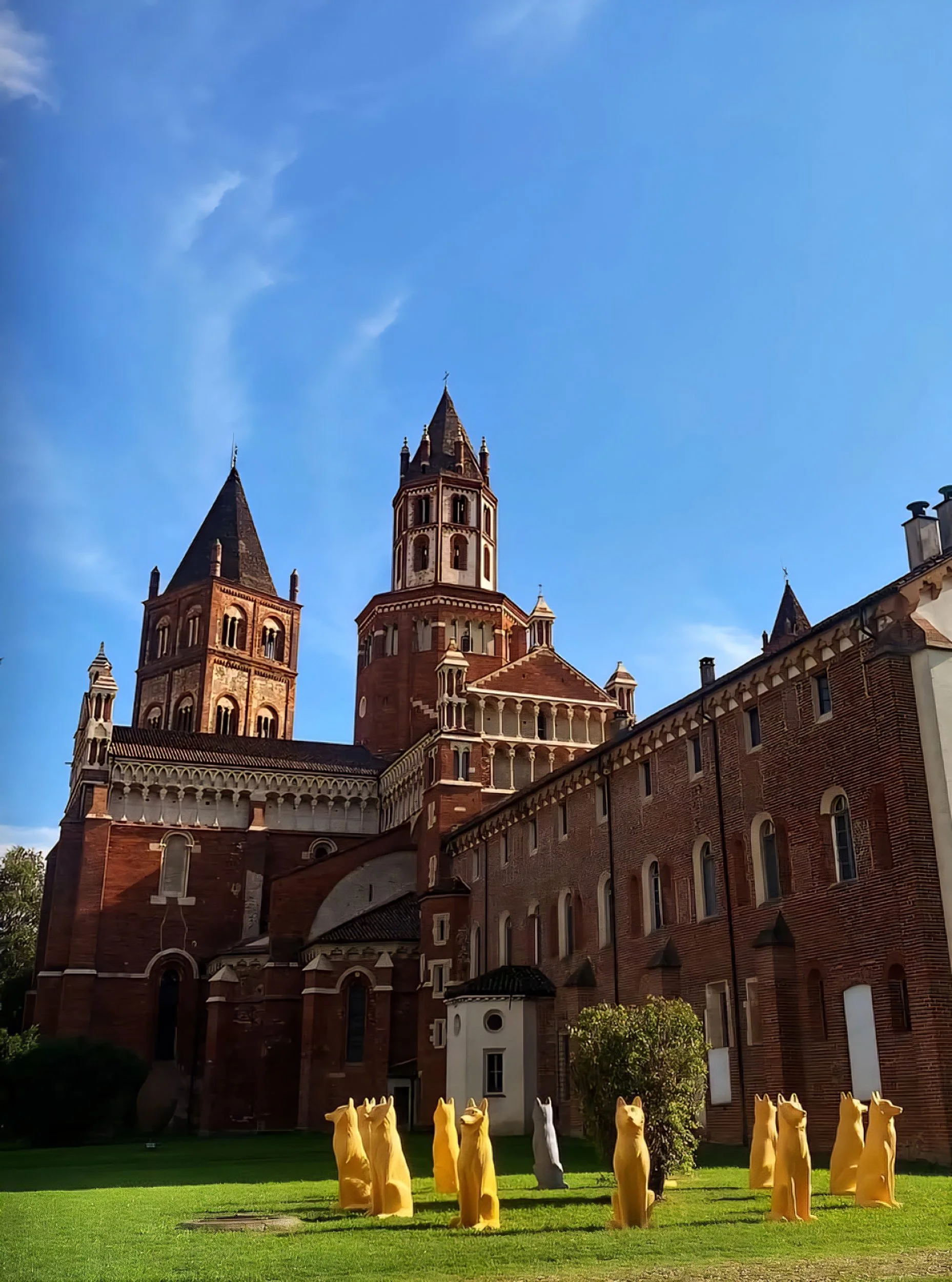 Vercelli architecture