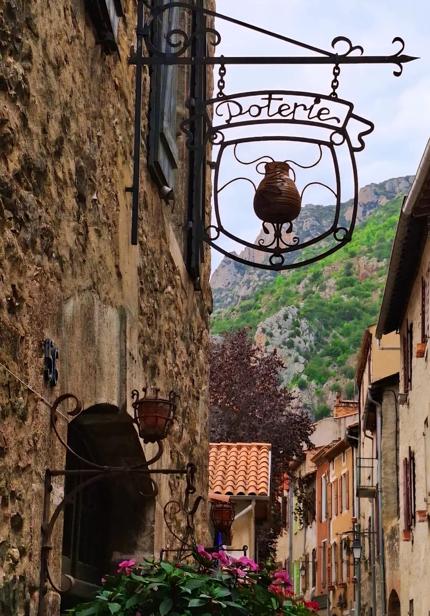 patesserie in Villefranche-de-Conflent street sign