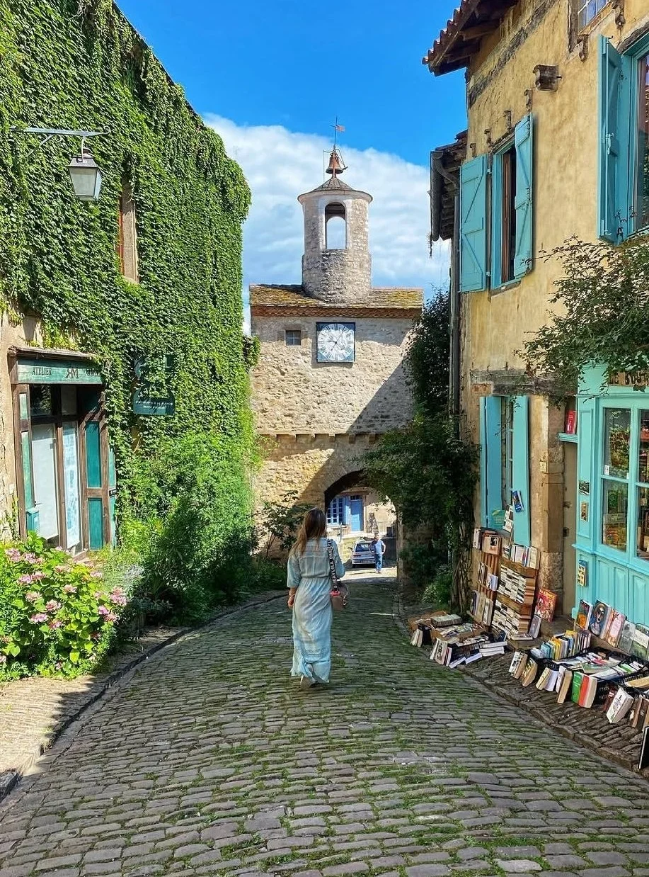 bookshop in Cordes-sur-Ciel