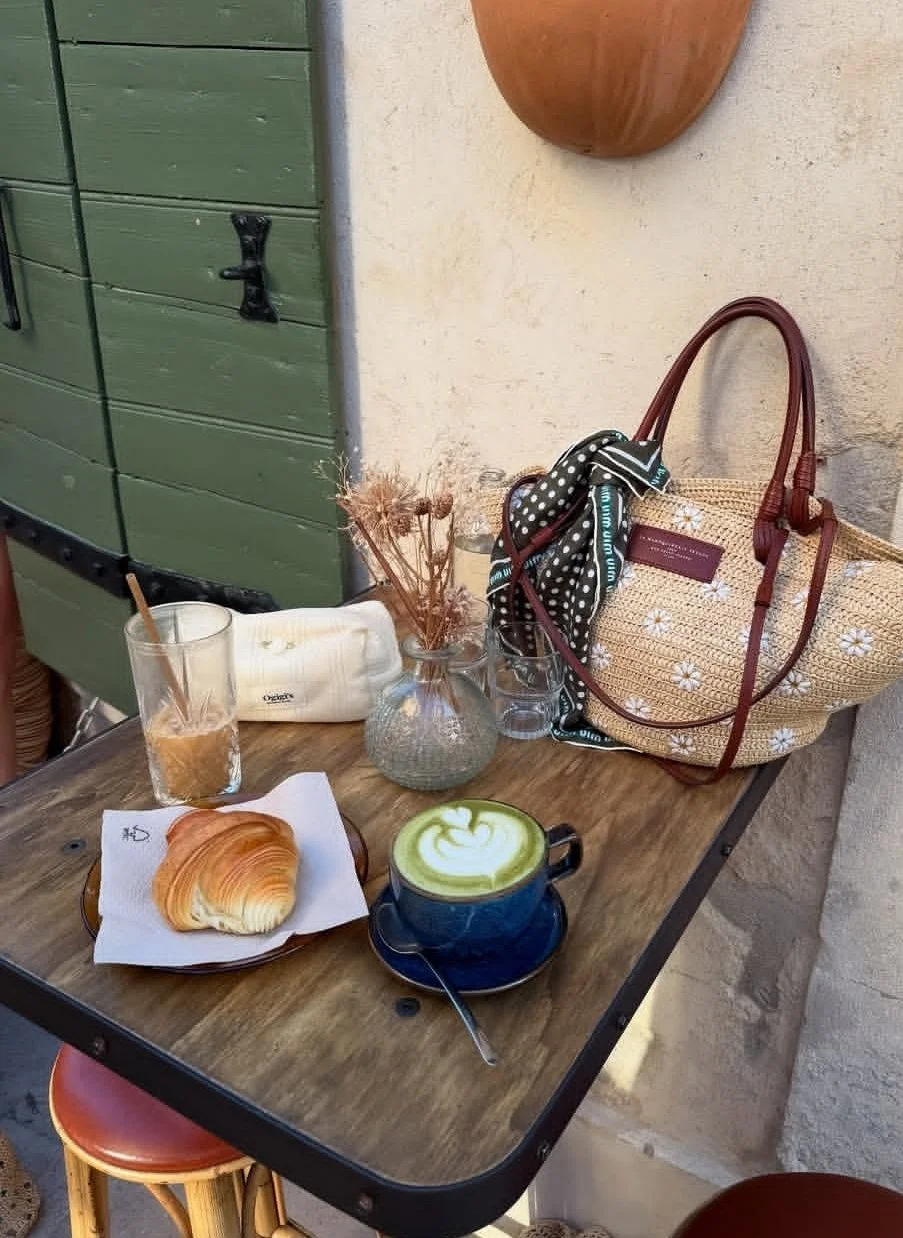 cafe morning in Saint-Rémy-de-Provence