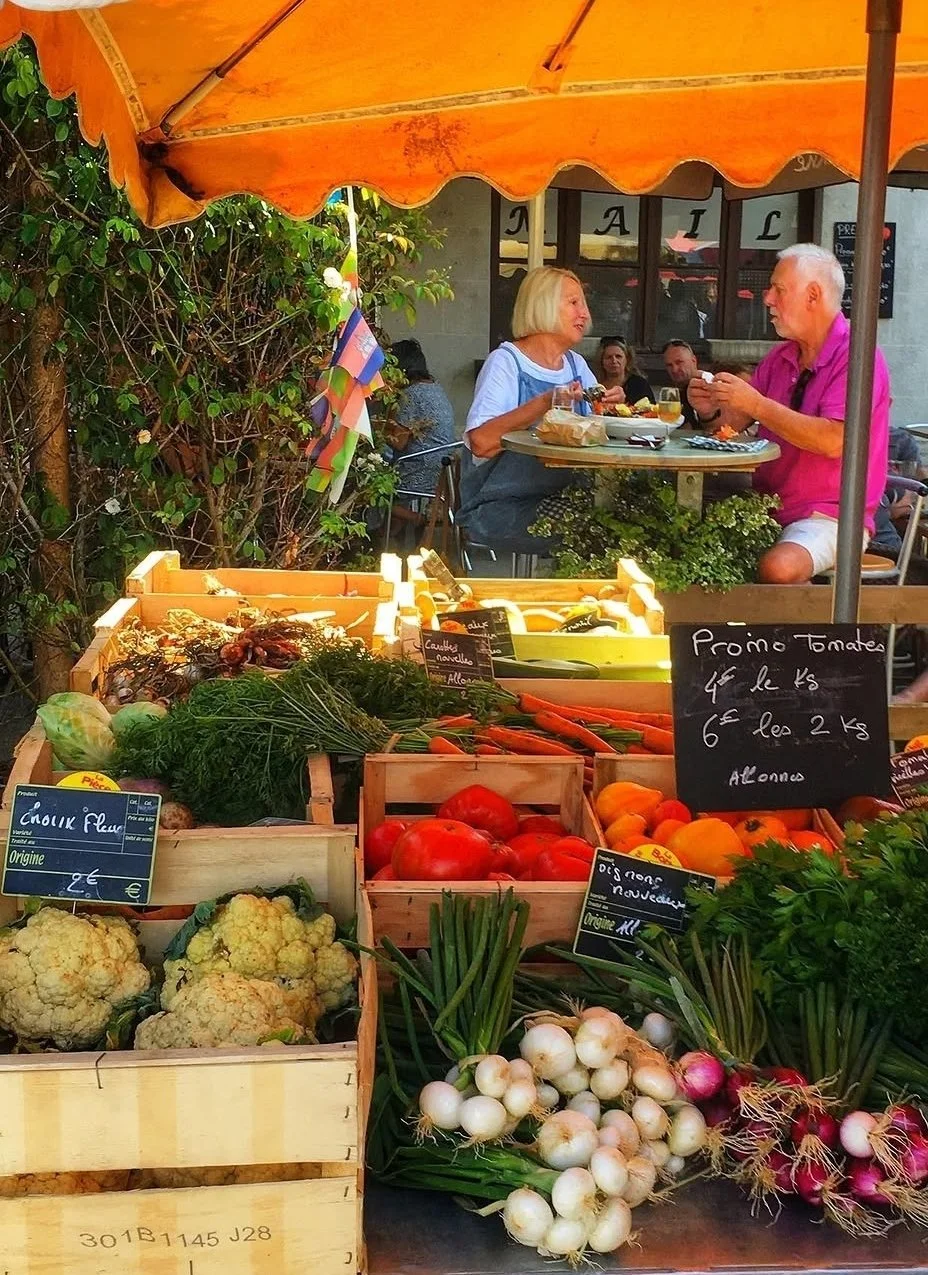 Montsoreau market
