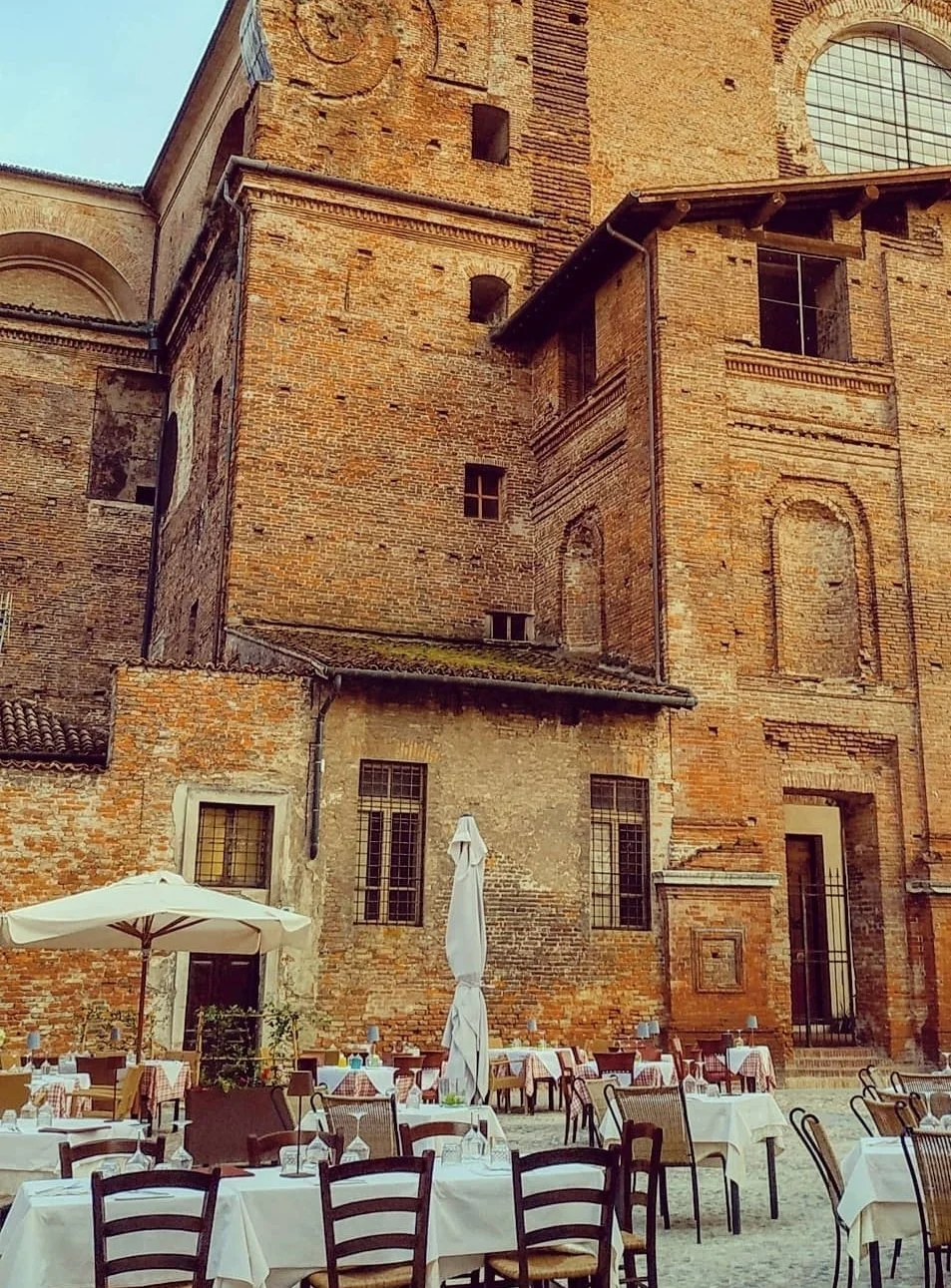 restaurant in city center of mantua