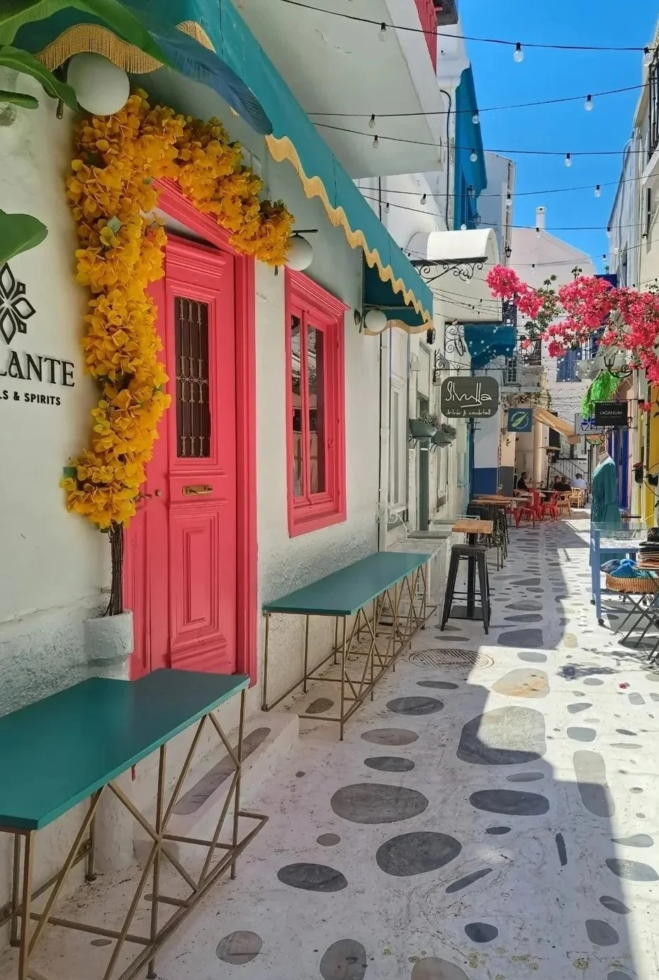 tinos street