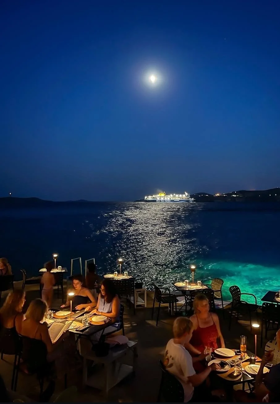 dinner restaurant on syros