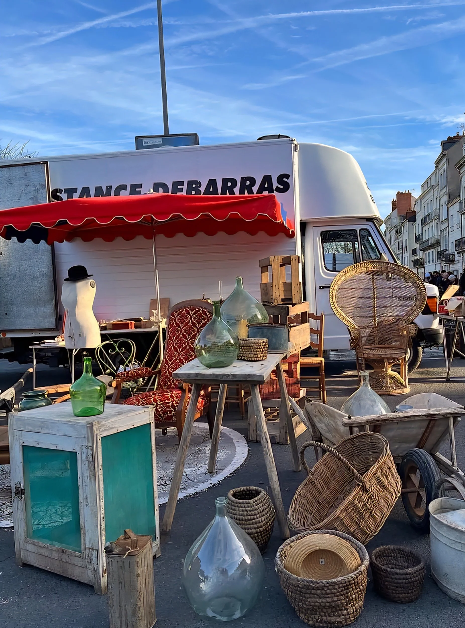 Saumur brocante on saturday market