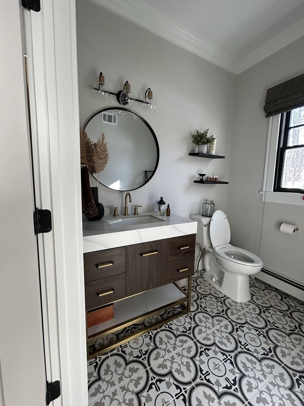 Powder room finished