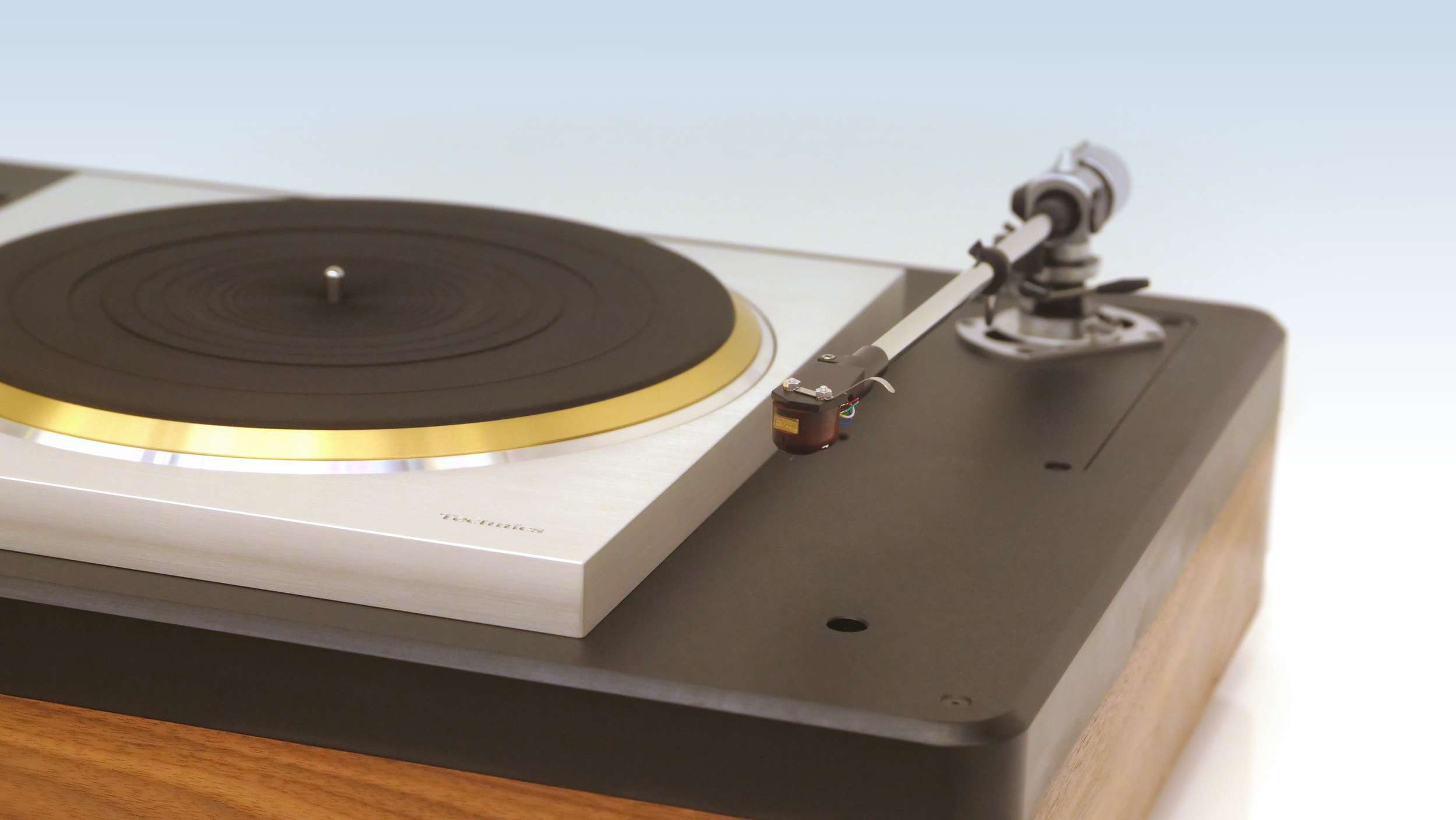 The Archival Turntable includes the Technics SP-10R, SME M2-12, Custom Walnut Fern & Roby Plinth