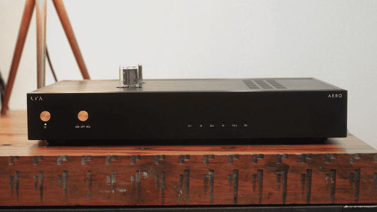 LTA Aero DAC with Isolation Feet — Fern & Roby