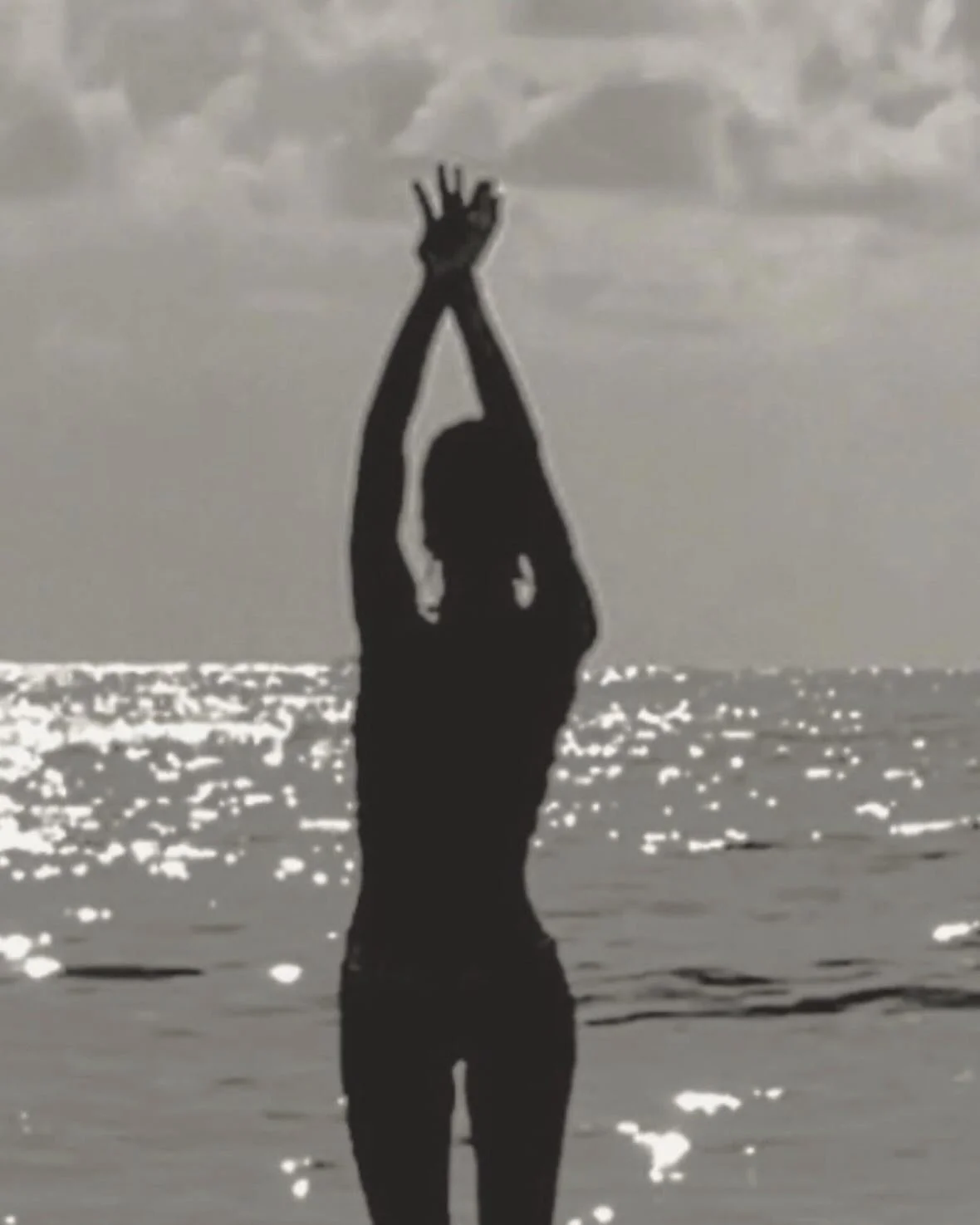 Why aliveness centered #somatics ?

Embodiment means that we are continually engaged in practices and actions both subconsciously or consciously. If Trauma and trauma based work is  at the center our practice,  we become in closer approximation to pr