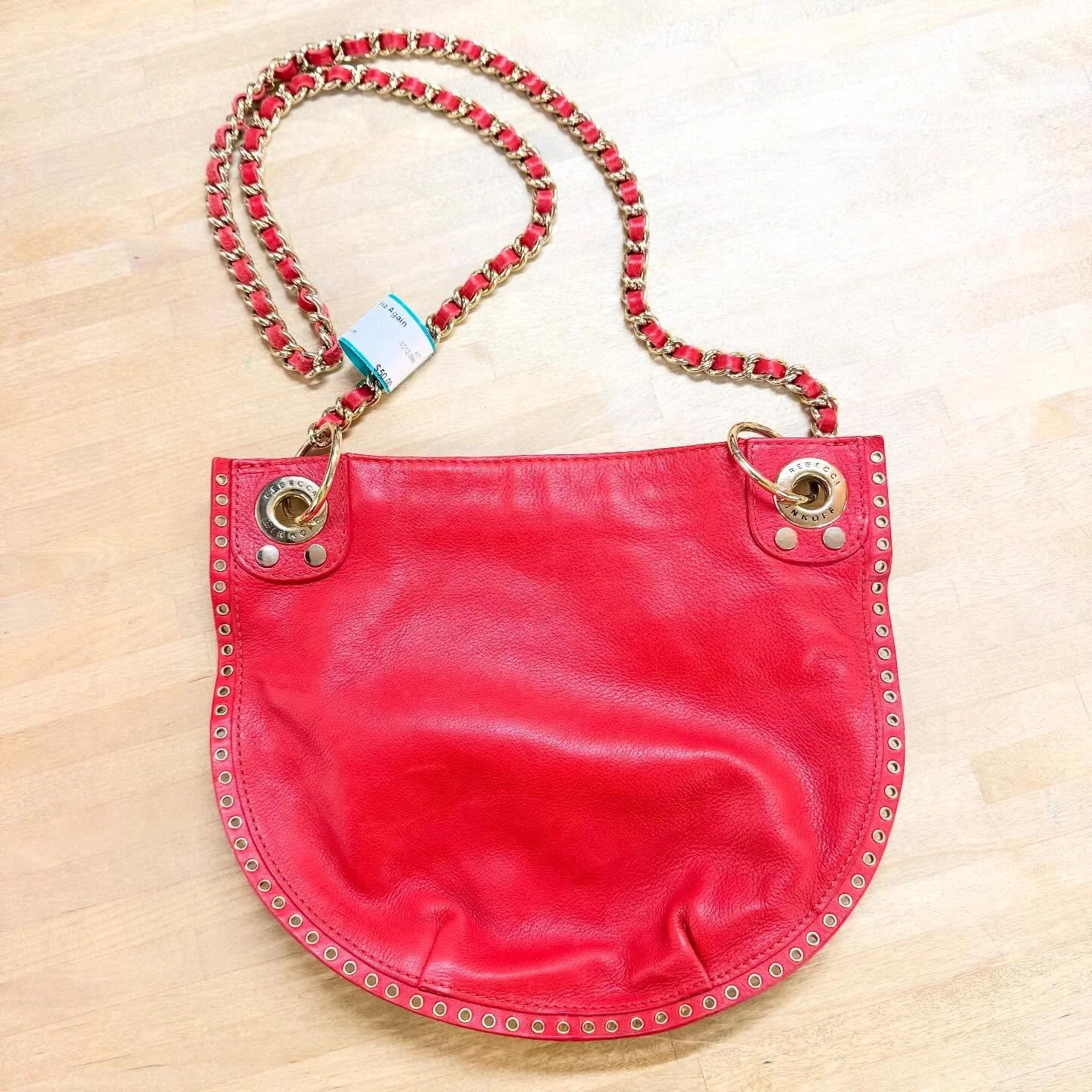 Rebecca Minkoff crossbody * $50
.
.
$8 shipping continental US
.
.
FOLLOW OUR BACKUP ACCOUNT: @seaagainconsignment
