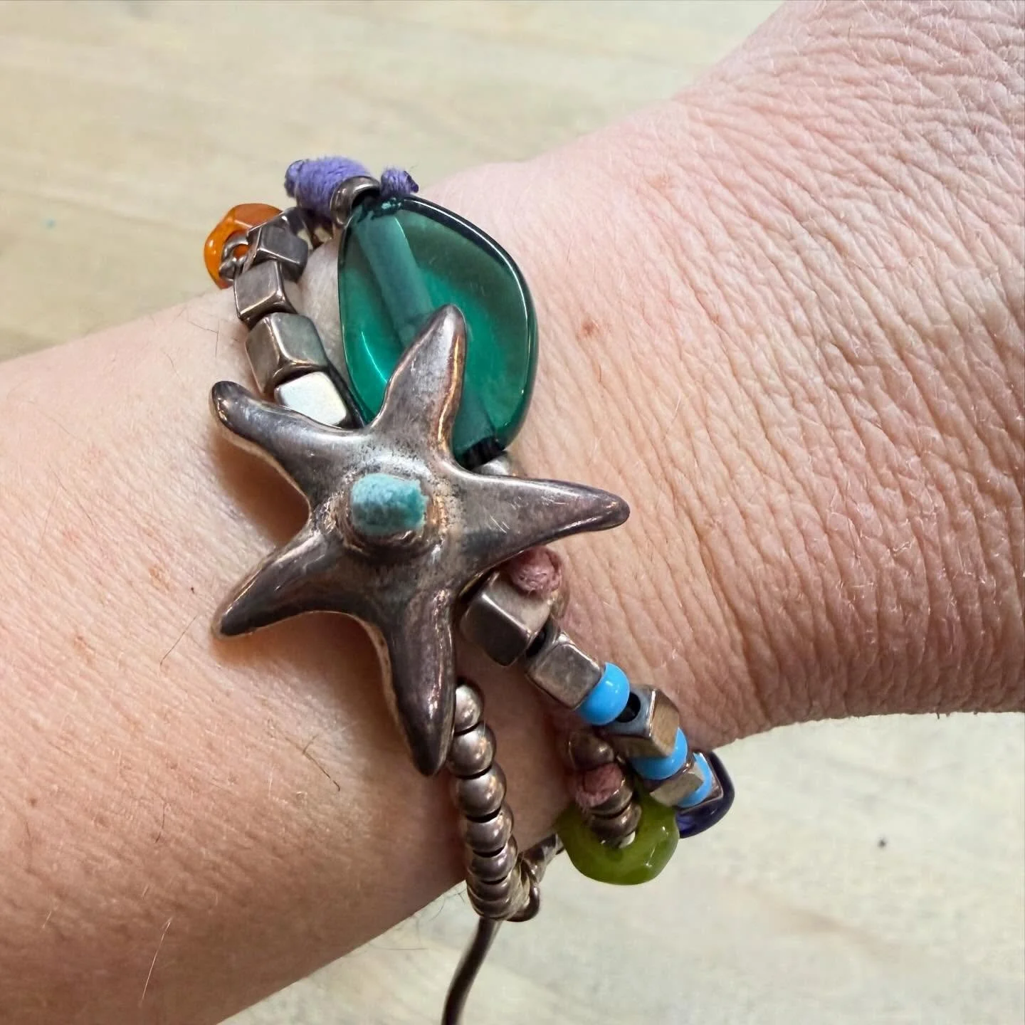 UNOde50 Salud bracelet * $50
.
.
$8 shipping continental US
.
.
FOLLOW OUR BACKUP ACCOUNT: @seaagainconsignment