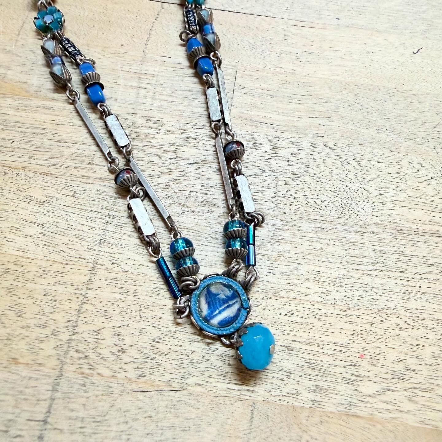 Ayala Bar necklace * $45
.
.
$8 shipping continental US
.
.
FOLLOW OUR BACKUP ACCOUNT: @seaagainconsignment