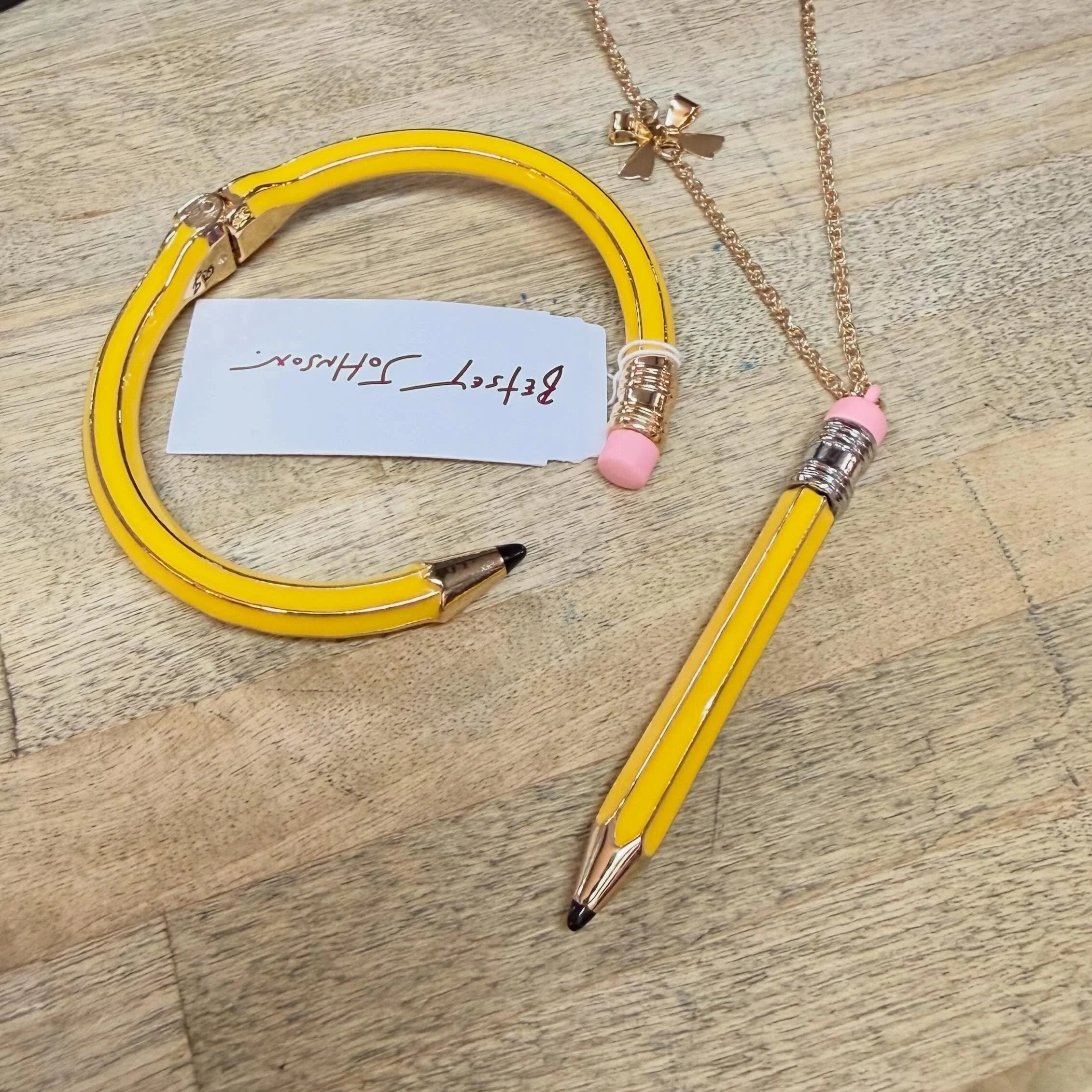 You&rsquo;re not ready for back to school until you have this bracelet and necklace set 💕