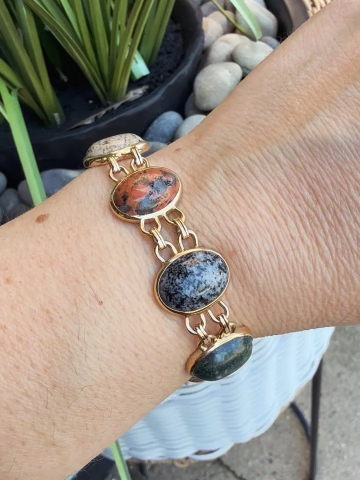 This set is a stunner! And tax free today (8/9 last day). 
Cross Jewelers 14K bracelet &amp; necklace with Maine coast stones 
.
.
$8 shipping continental US
Free shipping for purchases over $100
.
.
FOLLOW OUR BACKUP ACCOUNT: @seaagainconsignment