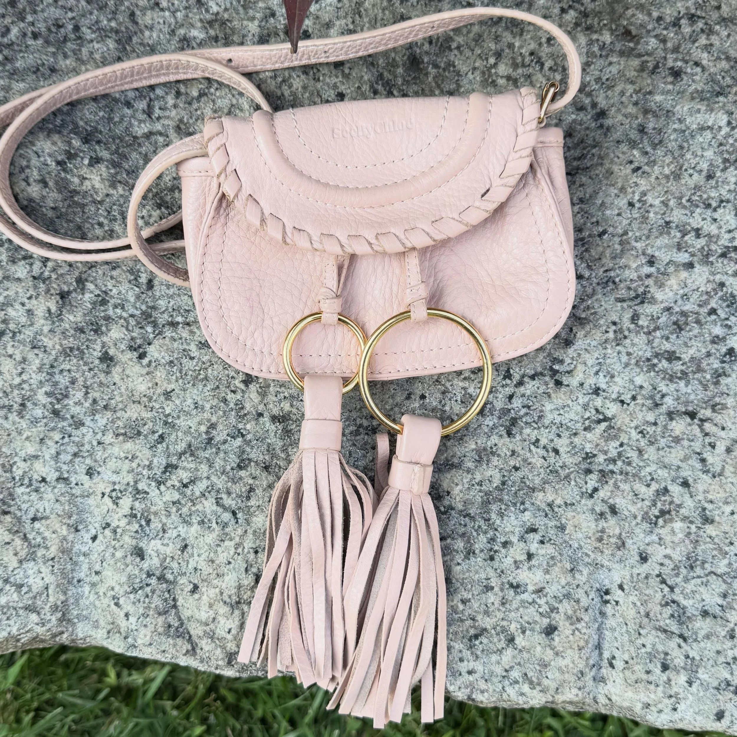 See By Chlo&eacute; mini Polly crossbody bag * $165
.
.
$8 shipping continental US
Free shipping for purchases over $100
.
.
FOLLOW OUR BACKUP ACCOUNT: @seaagainconsignment