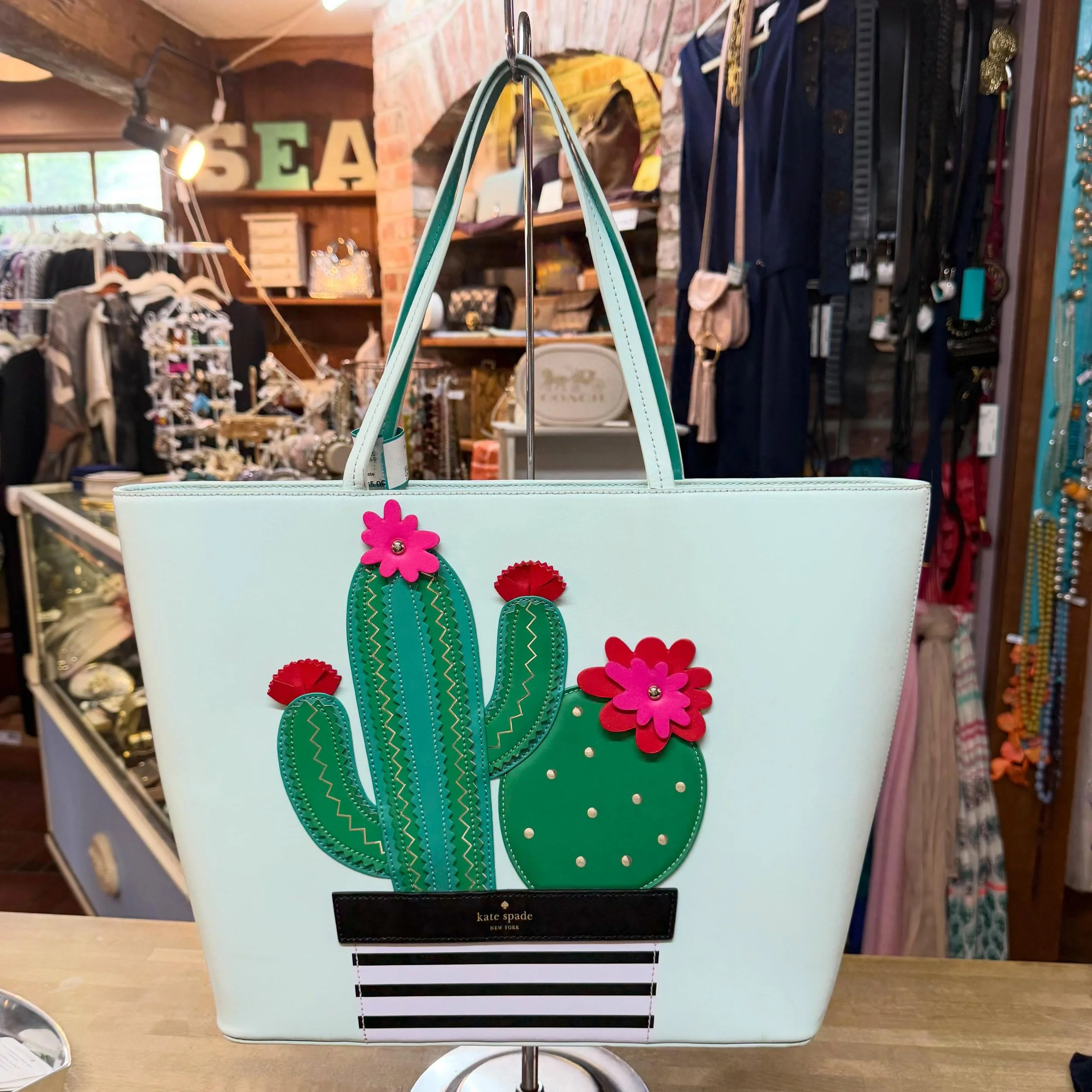 How cute is this?!?! 🌵