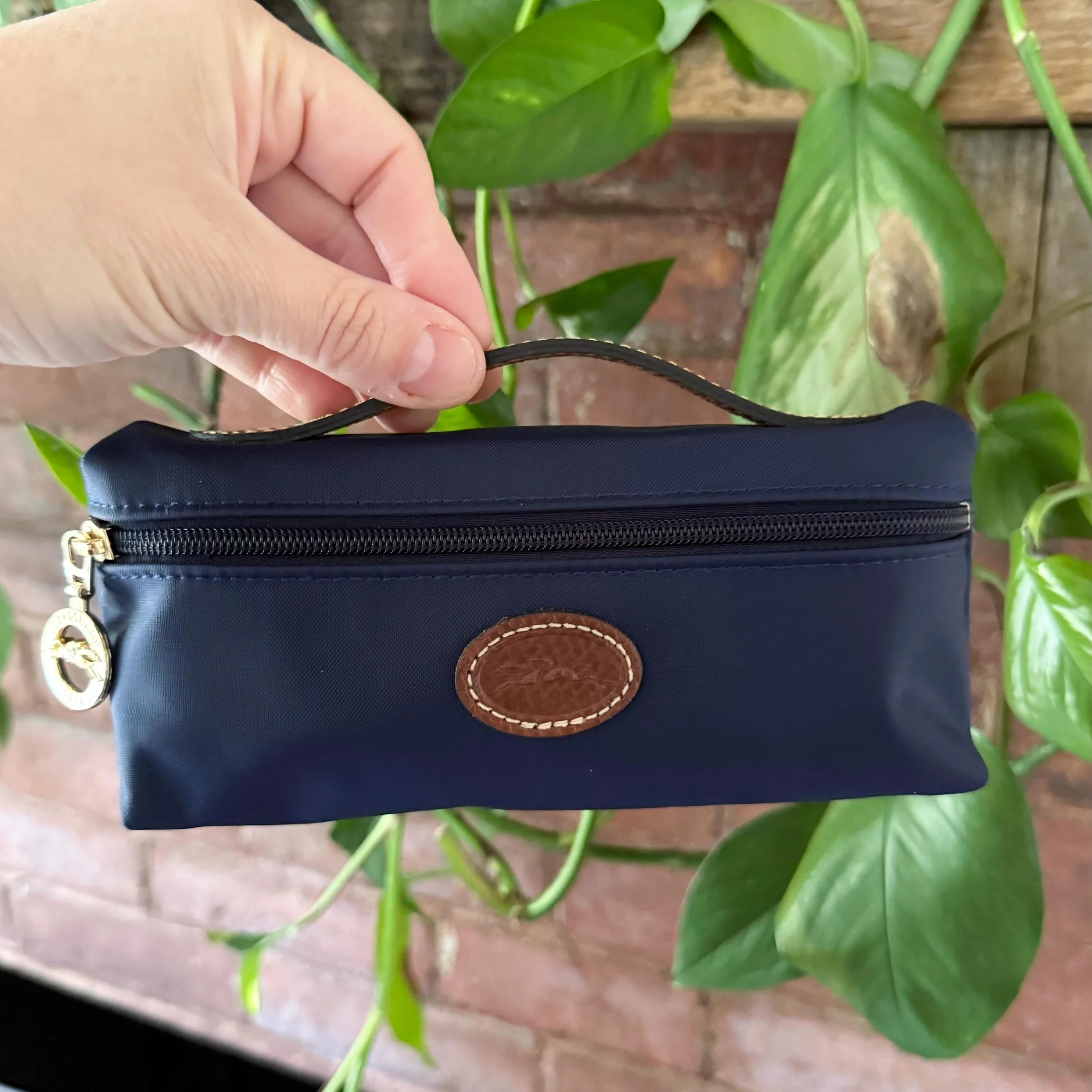 Le Pliage small cosmetic bag 💙 like new!
$40
.
.
$8 shipping continental US
Free shipping for purchases over $100
.
.
FOLLOW OUR BACKUP ACCOUNT: @seaagainconsignment