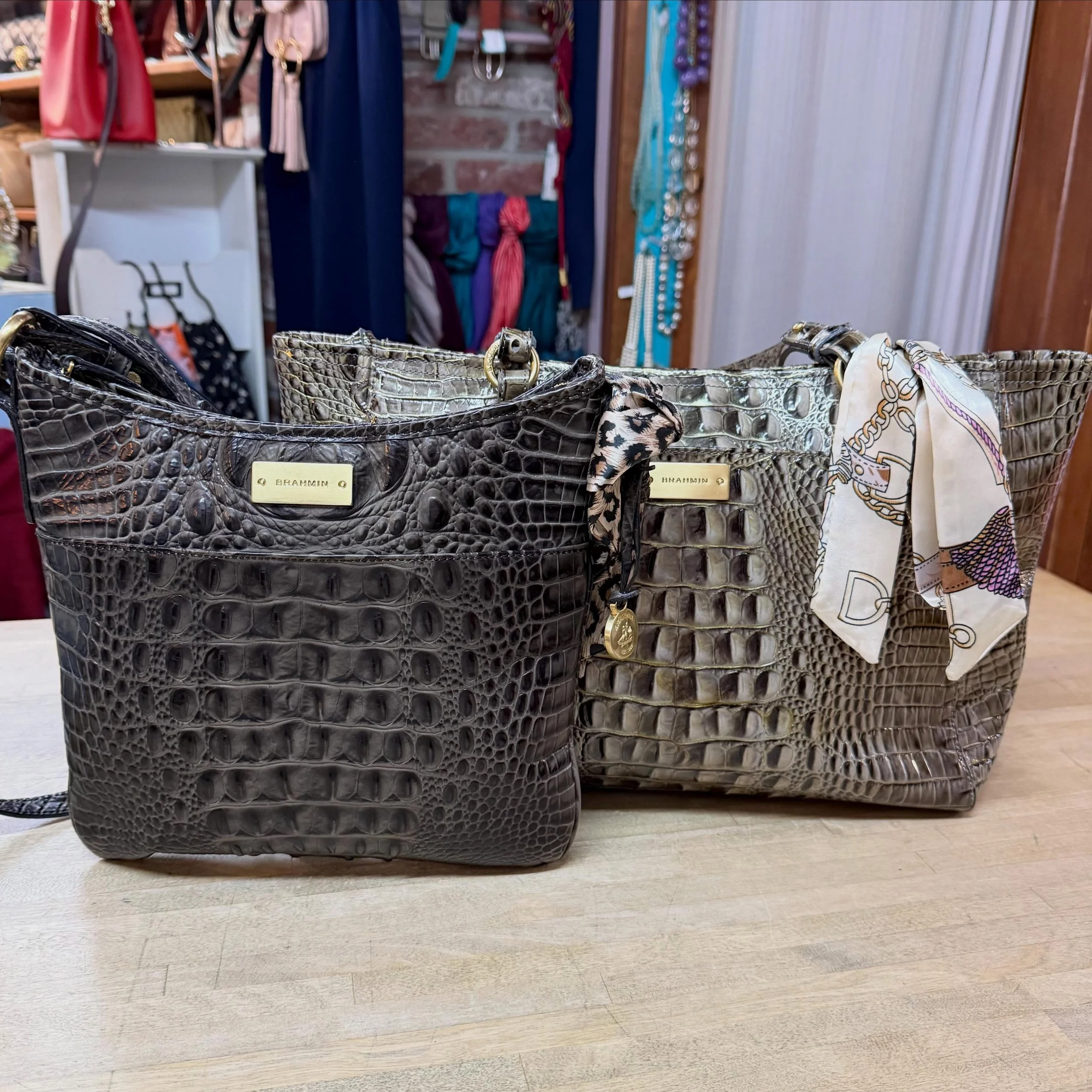 These are great classics for the fall and winter!
$75 crossbody 
$98 tote 
.
.
$8 shipping continental US
Free shipping for purchases over $100
.
.
FOLLOW OUR BACKUP ACCOUNT: @seaagainconsignment