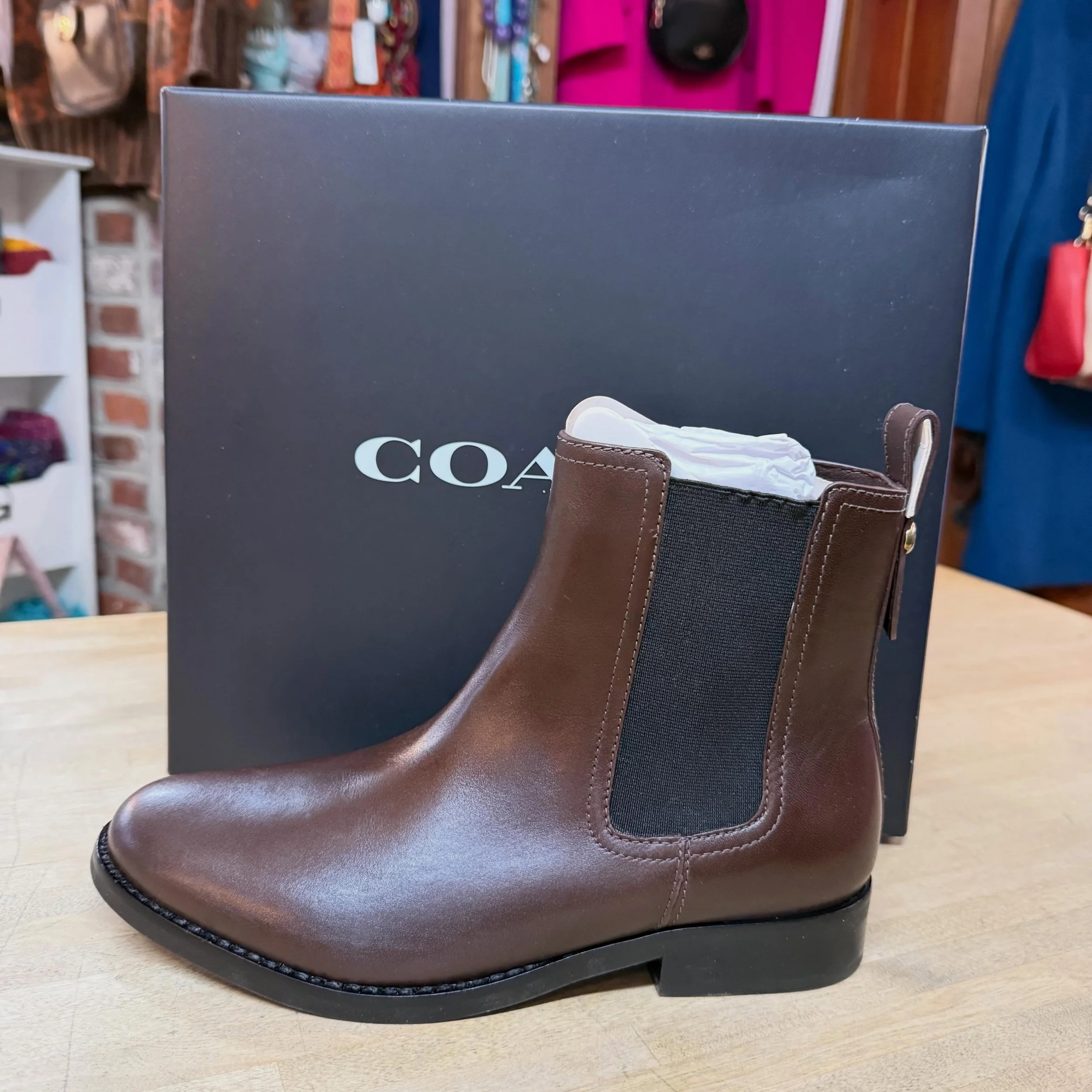 🆕 Coach Maeve booties. 
Sz 8 * $115 ($250 retail!)
.
.
$8 shipping continental US
Free shipping for purchases over $100
.
.
FOLLOW OUR BACKUP ACCOUNT: @seaagainconsignment
