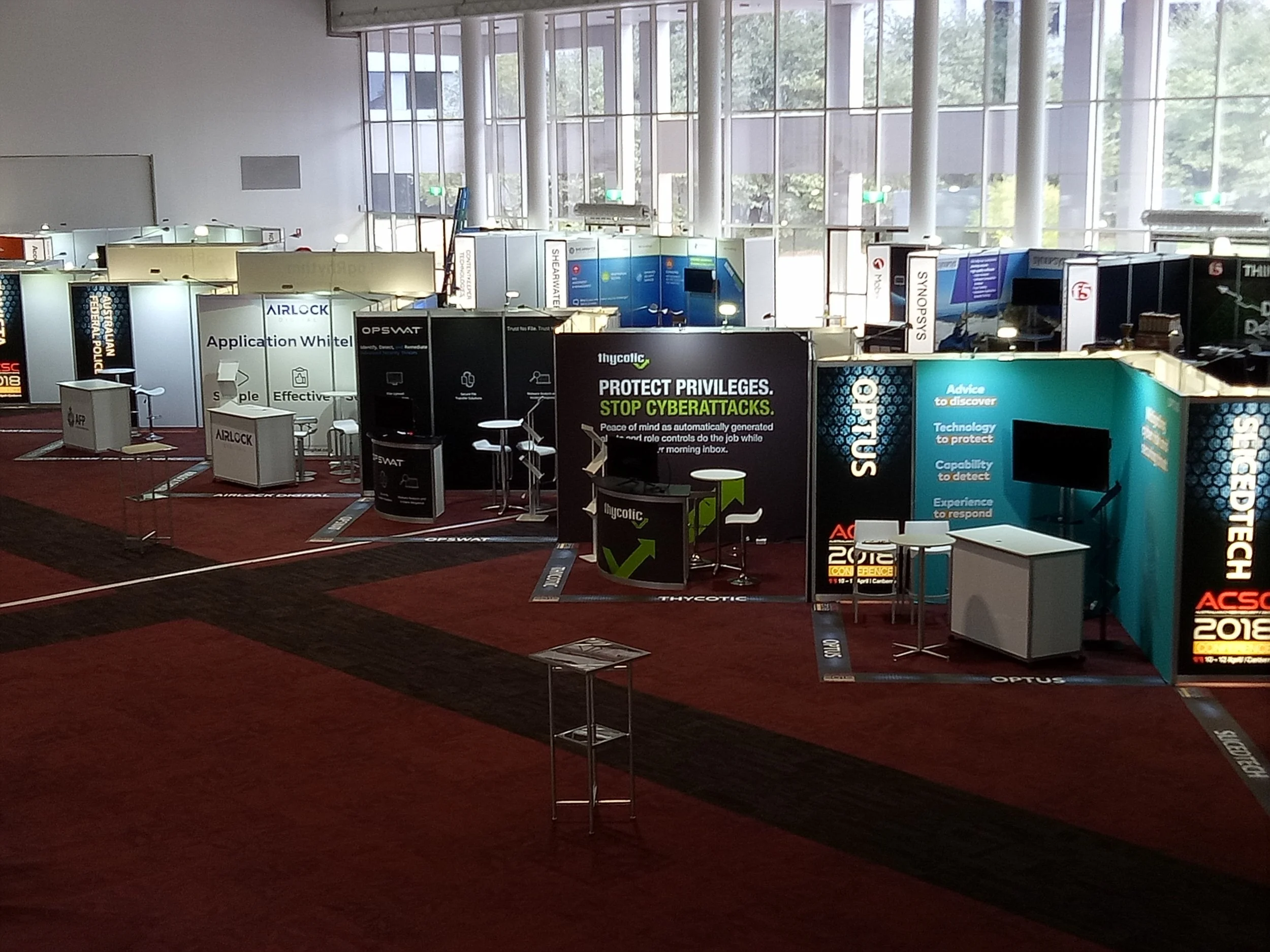 Octanorm Diamond Booth Set Up