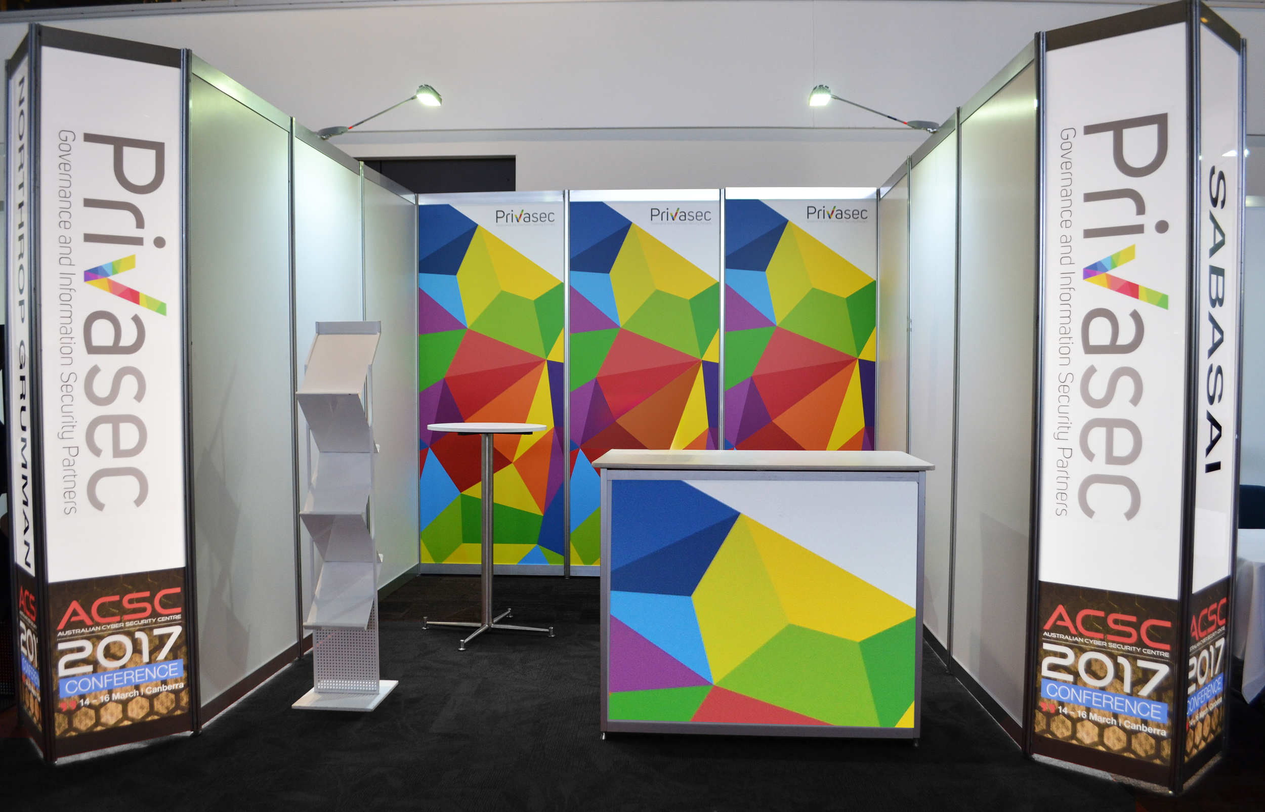 3x3 Octanorm with Backlit Vertical Fascias