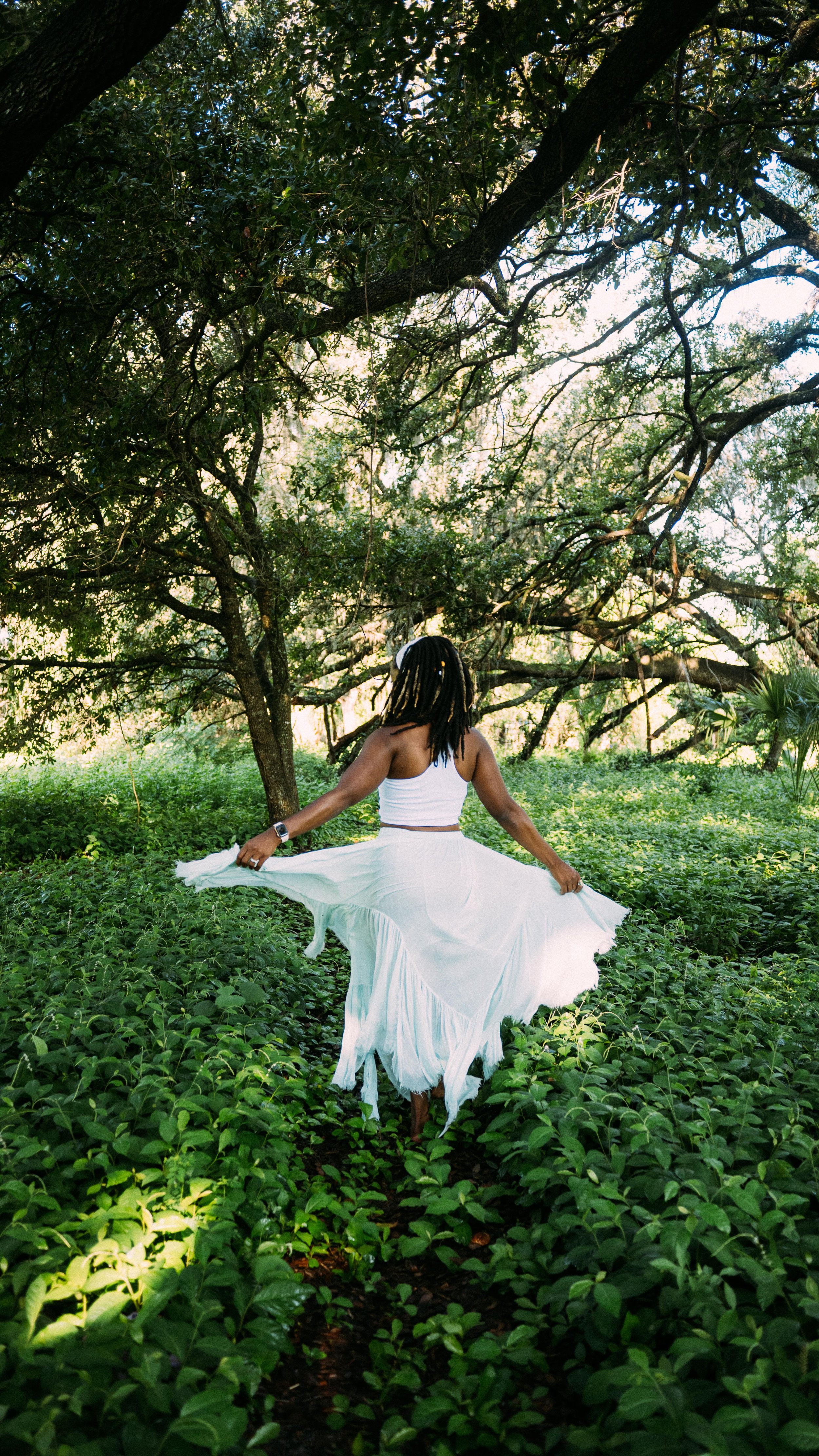 Lock in.
Over and over again.
📸 @wealthy.angel.josue
🏞️ @nanihoku_events
#breathewithjoyce
#blackyogini
#yoga
#breathe
#community
#womanowned
#up
#astanga
#discipline