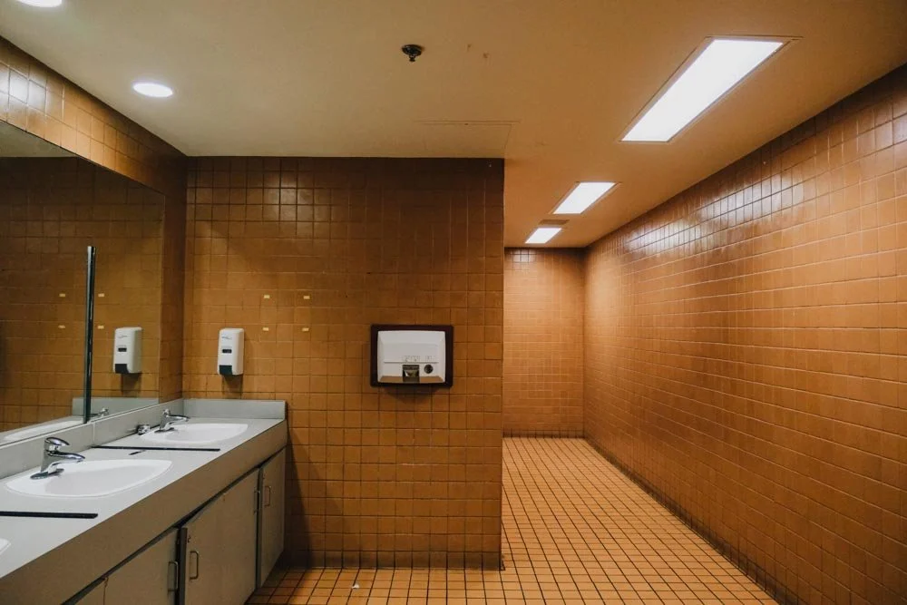 public_washroom2.jpg