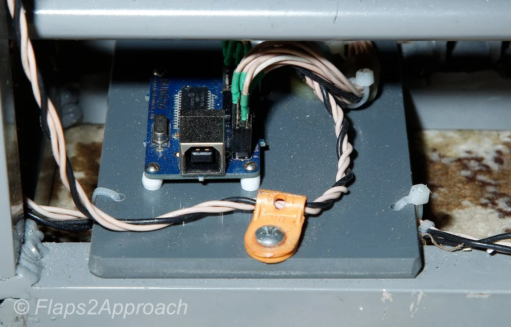 BU0836 card showing JR connector and excessive dust and dirt from under platform mounting