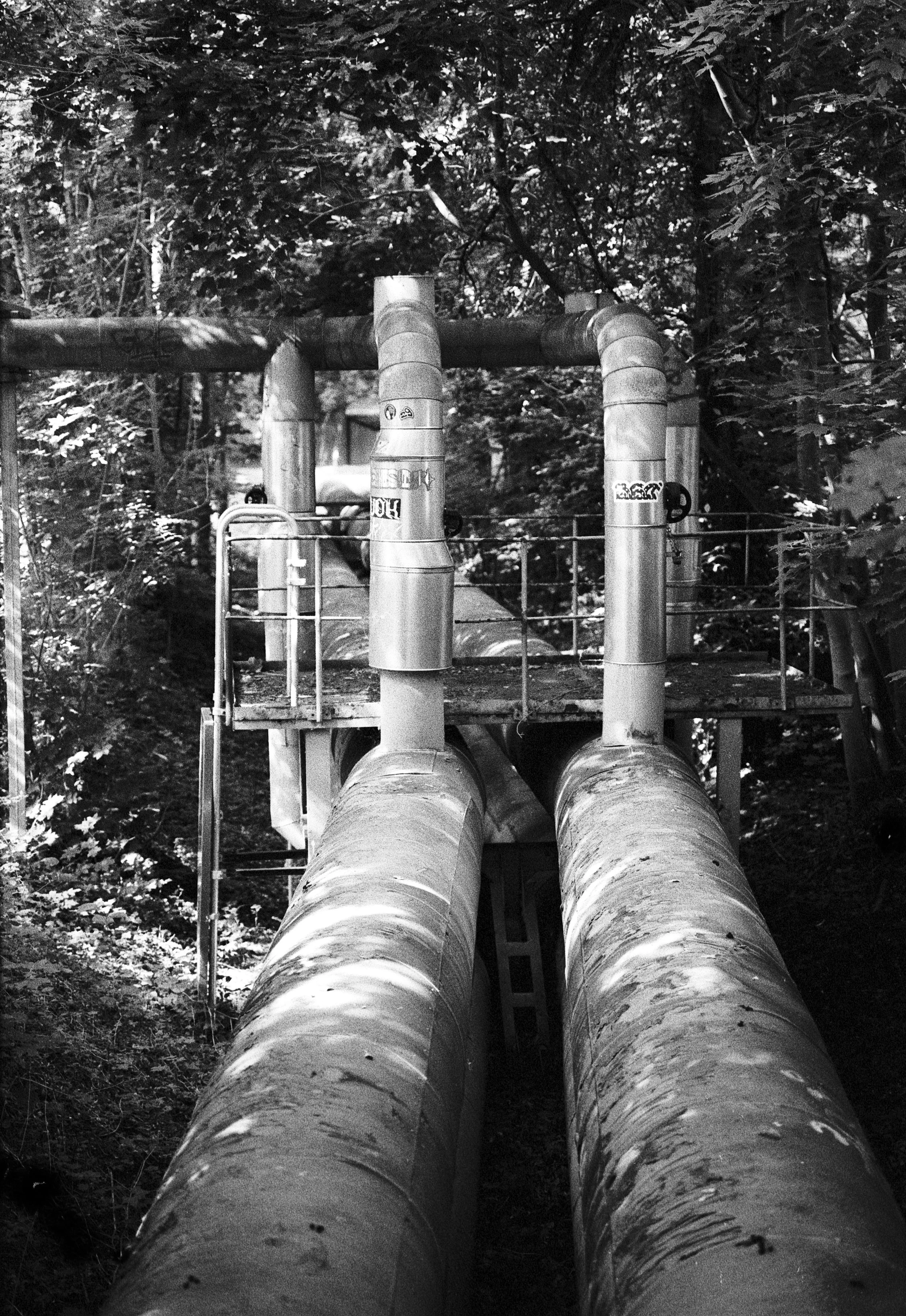 Pipeline super vertikal.jpg