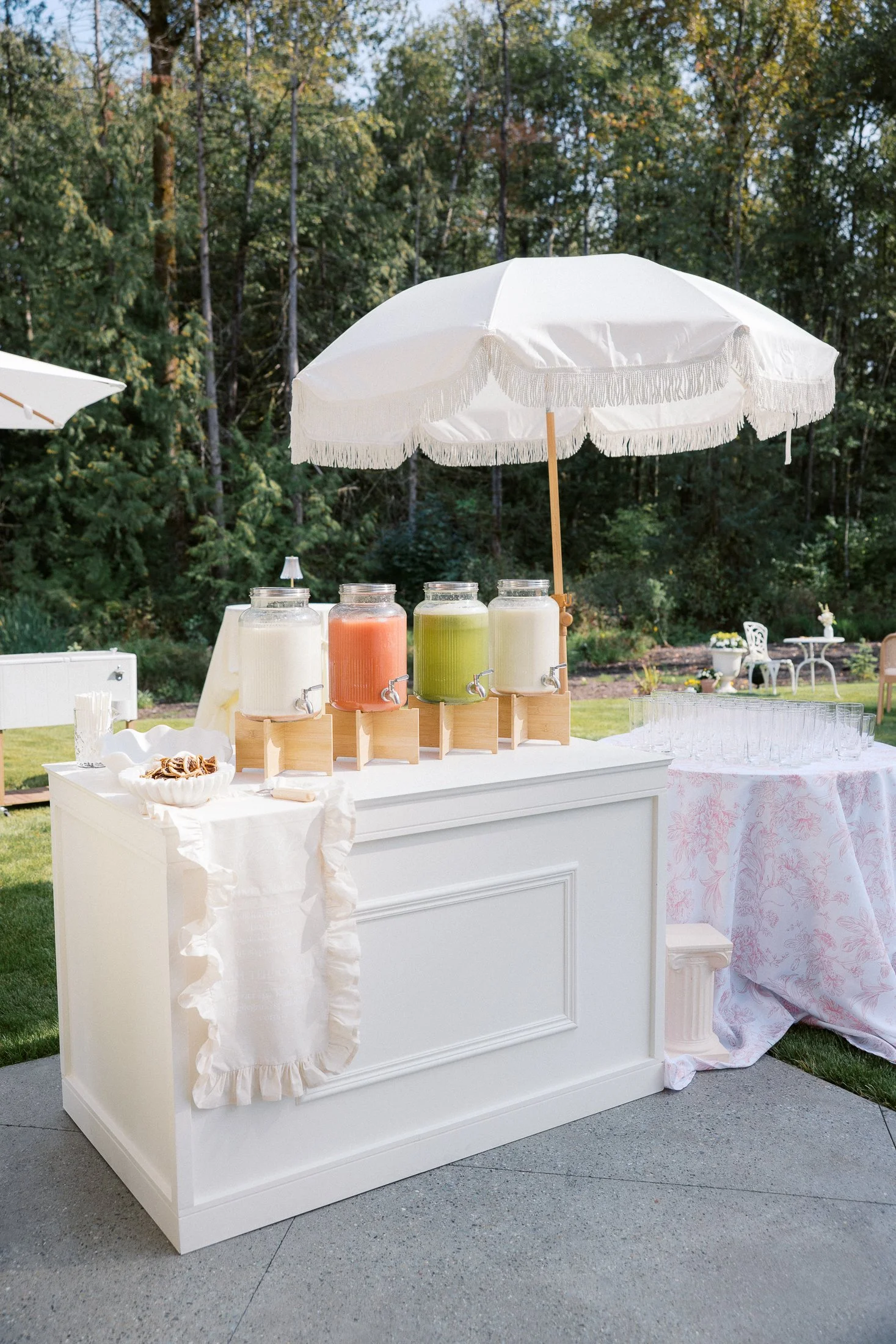 Modern Luxury Backyard Wedding Langley BC-32.jpg