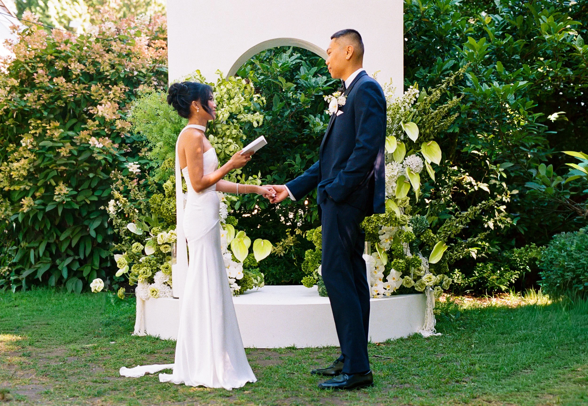 Stanely Park Tea House Wedding Photographer-144.jpg