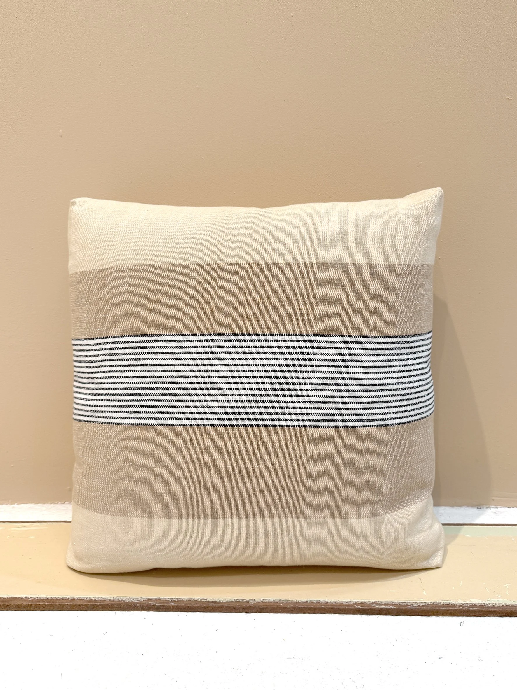 sand cushion.jpg